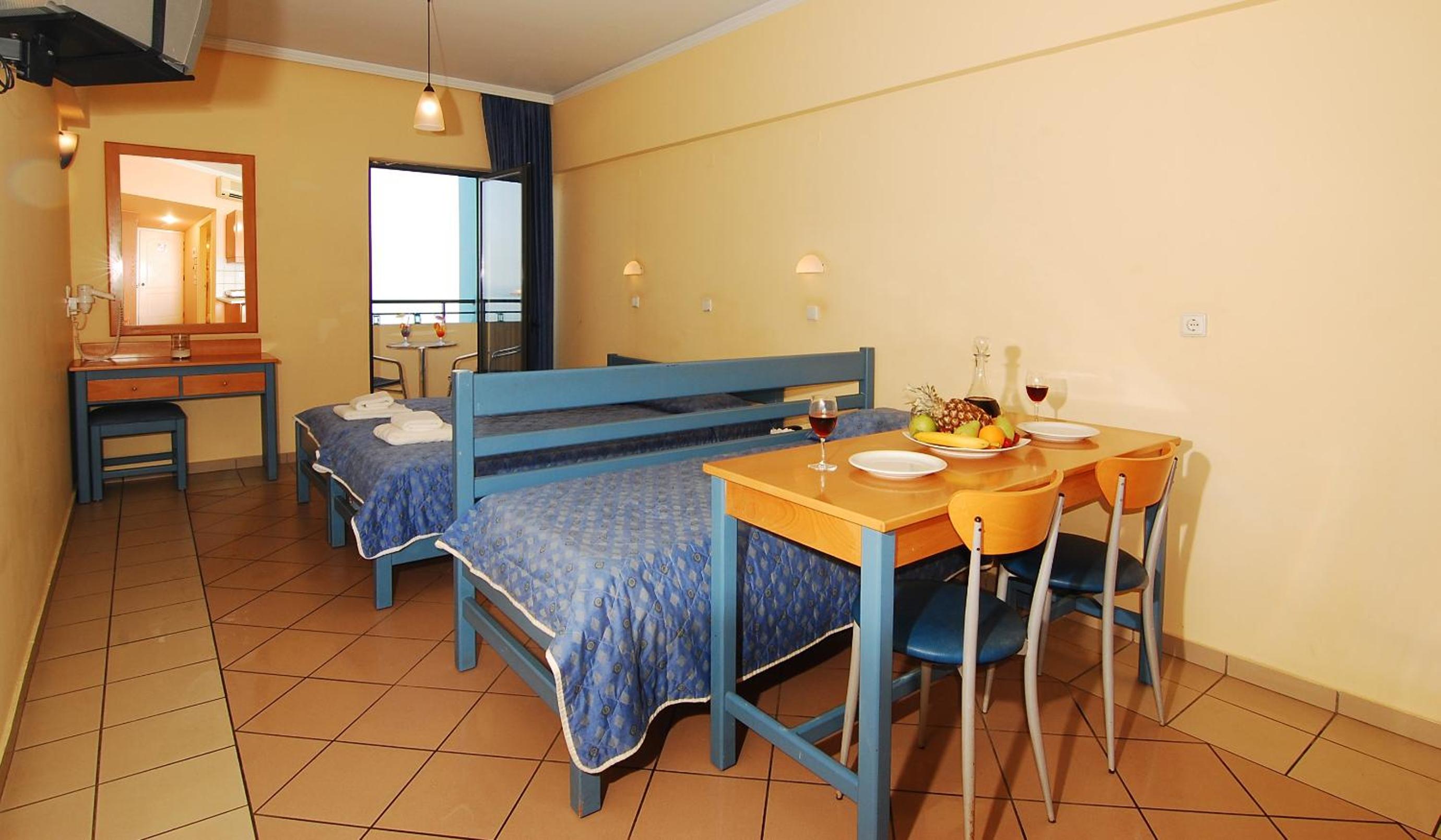 Studio with Sea View