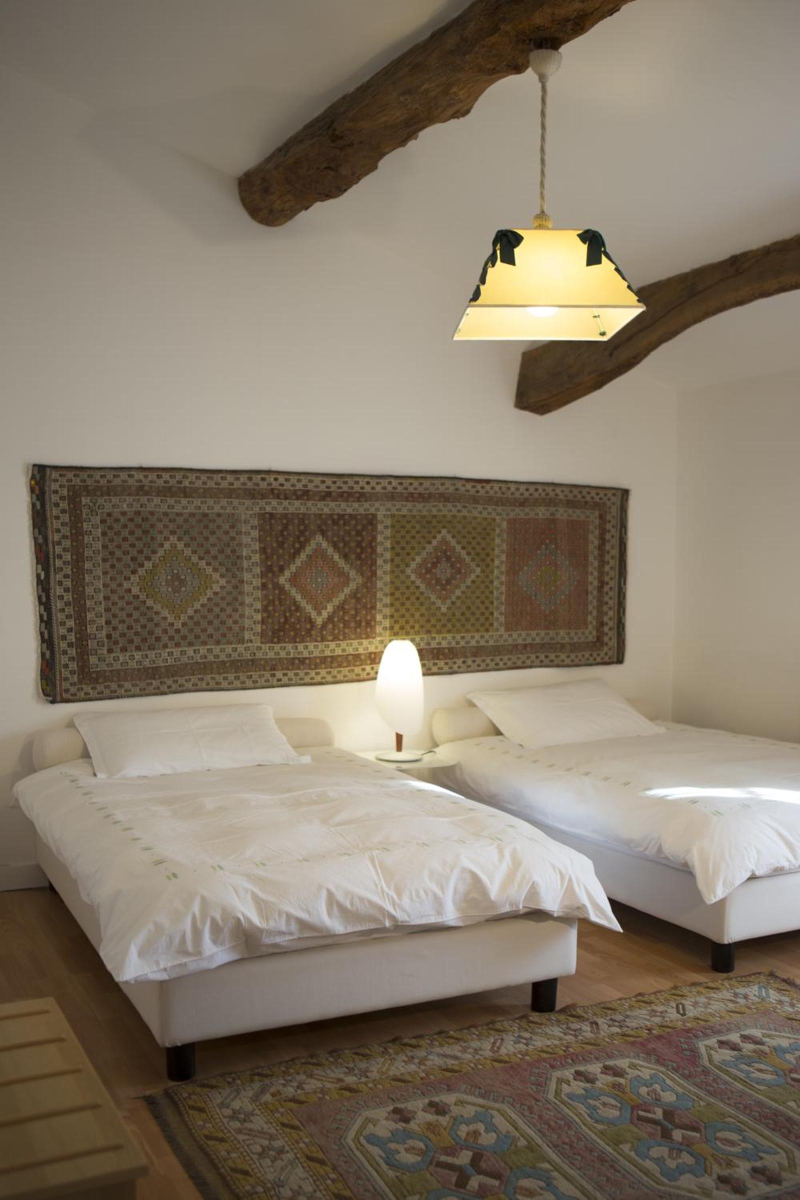 Twin Room - Photo 4
