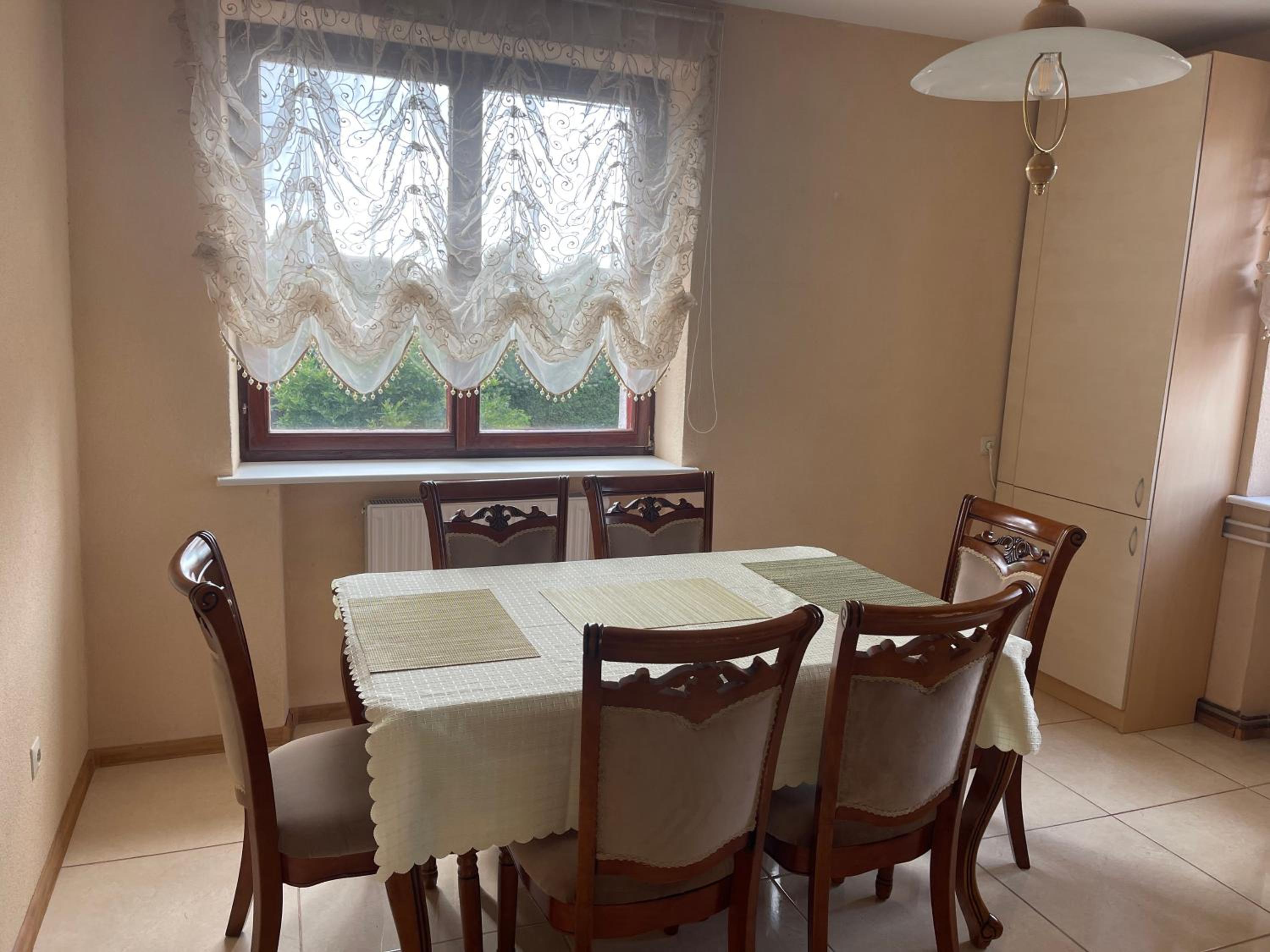 Four-Bedroom House photo 1