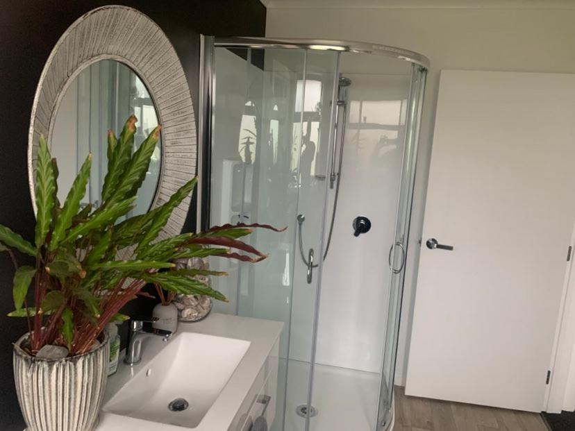 Deluxe Double Room with Shower photo 3