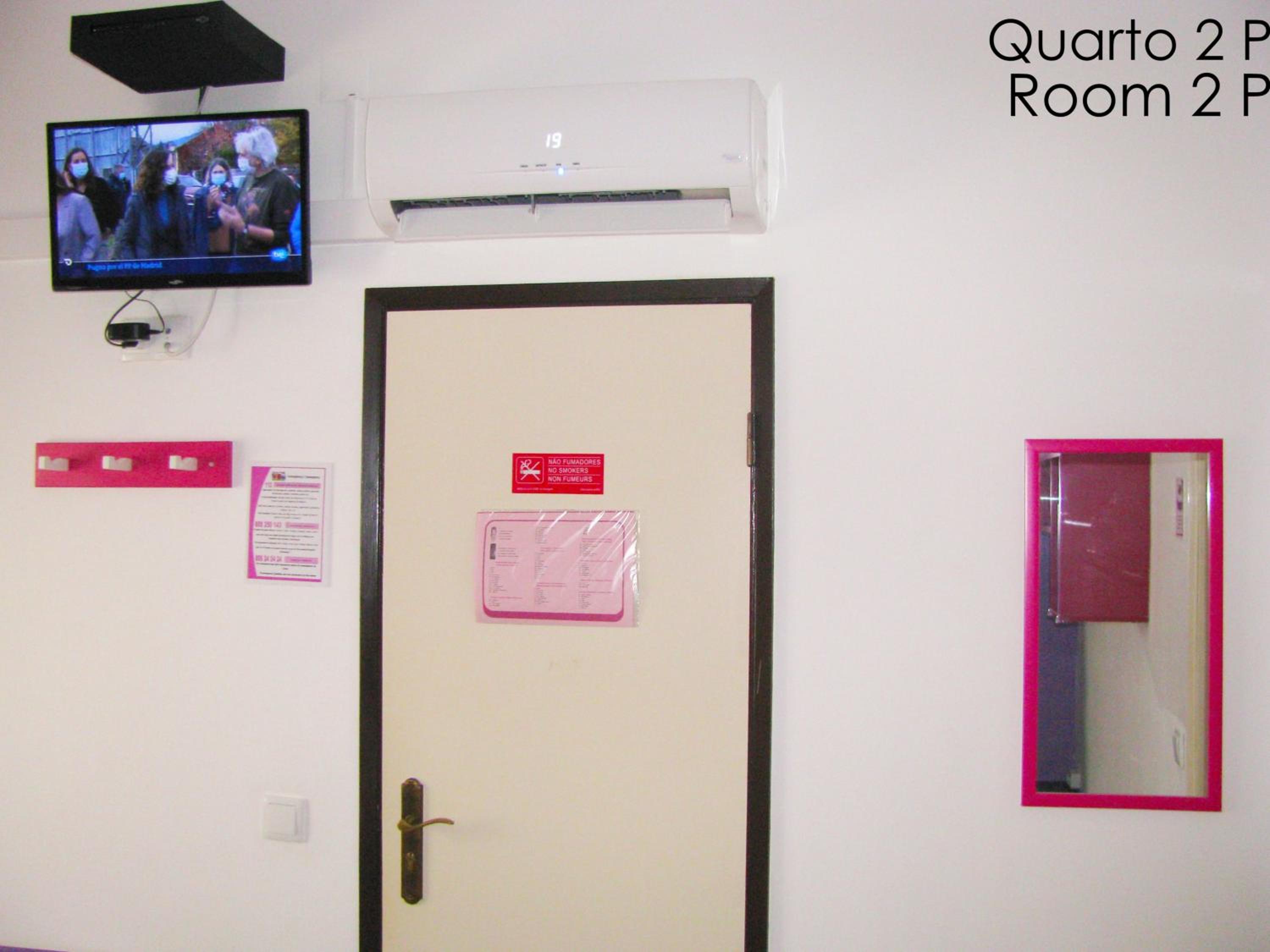 Double Room - Photo 2