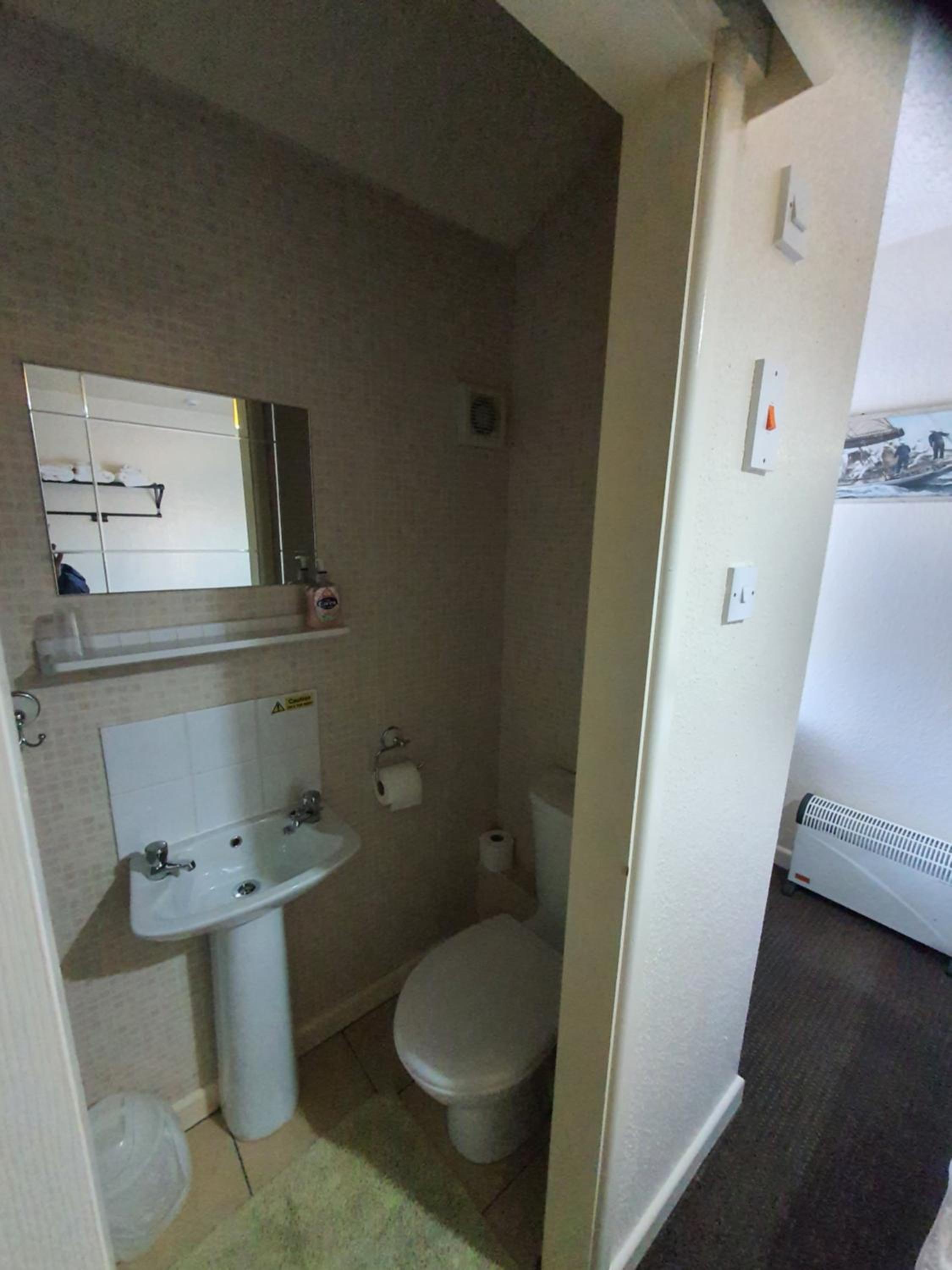 Triple Room - Photo 2