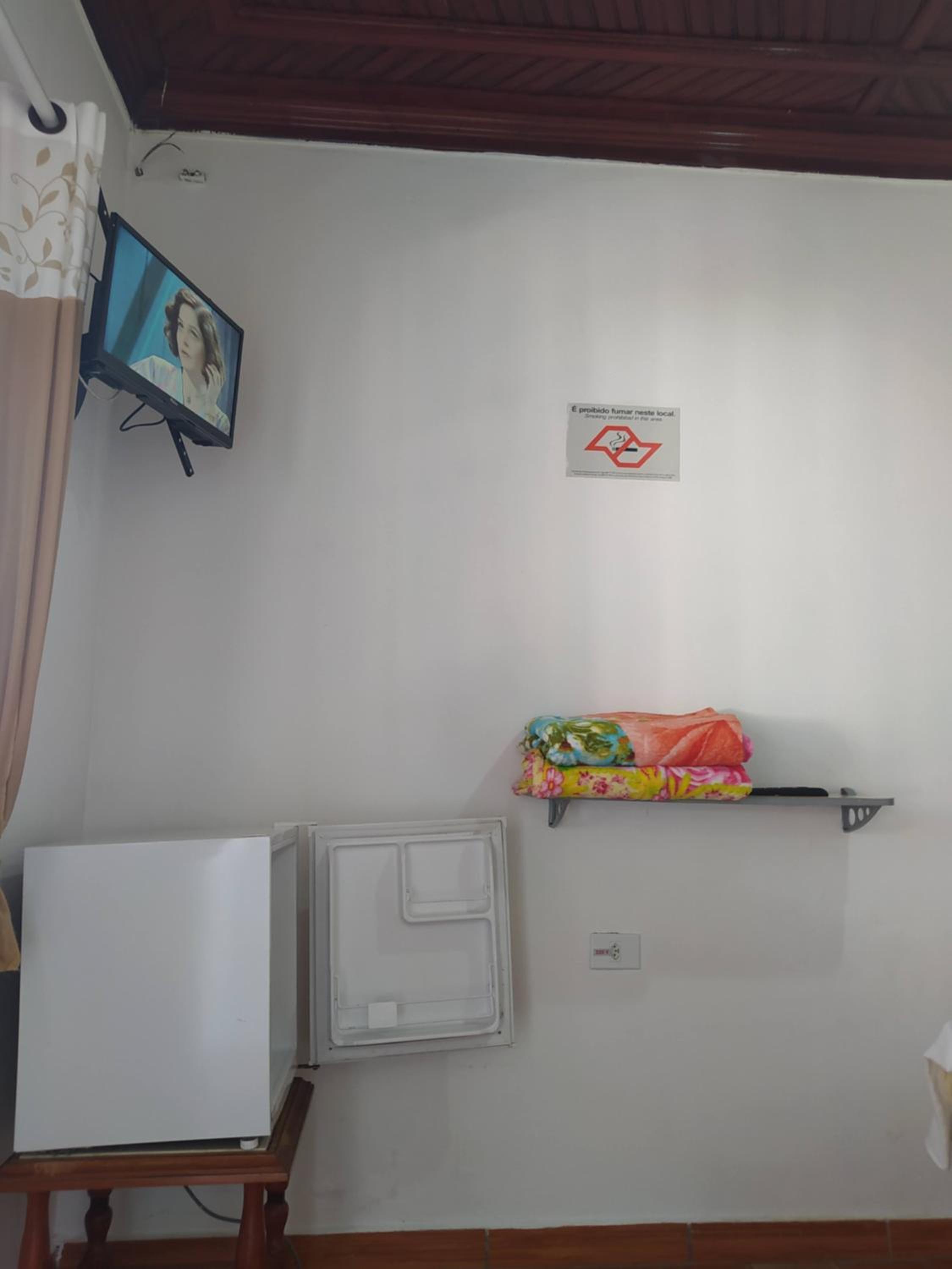 Standard Double Room - Photo 10