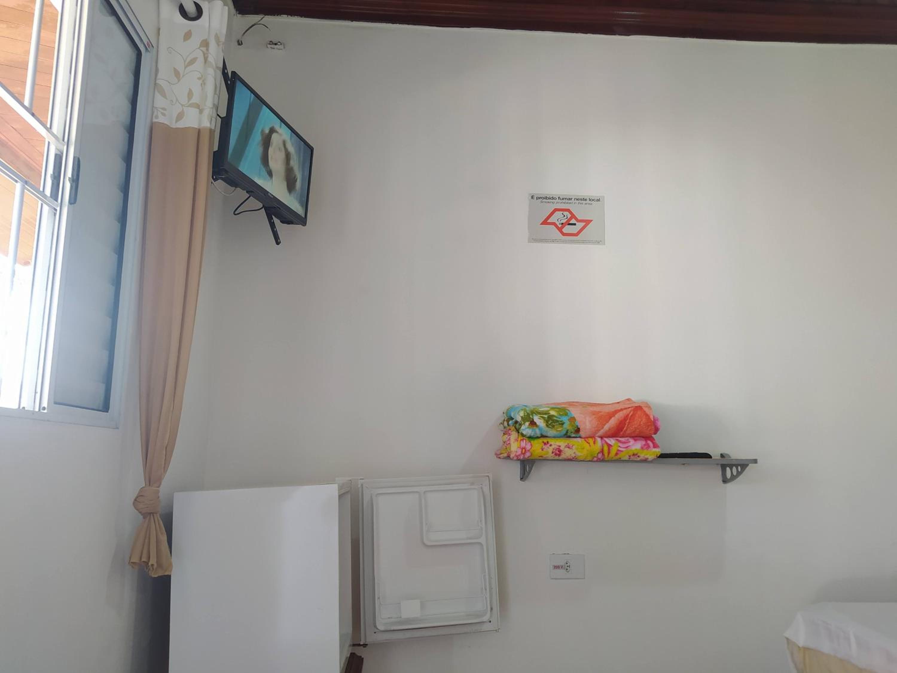 Standard Double Room - Photo 6