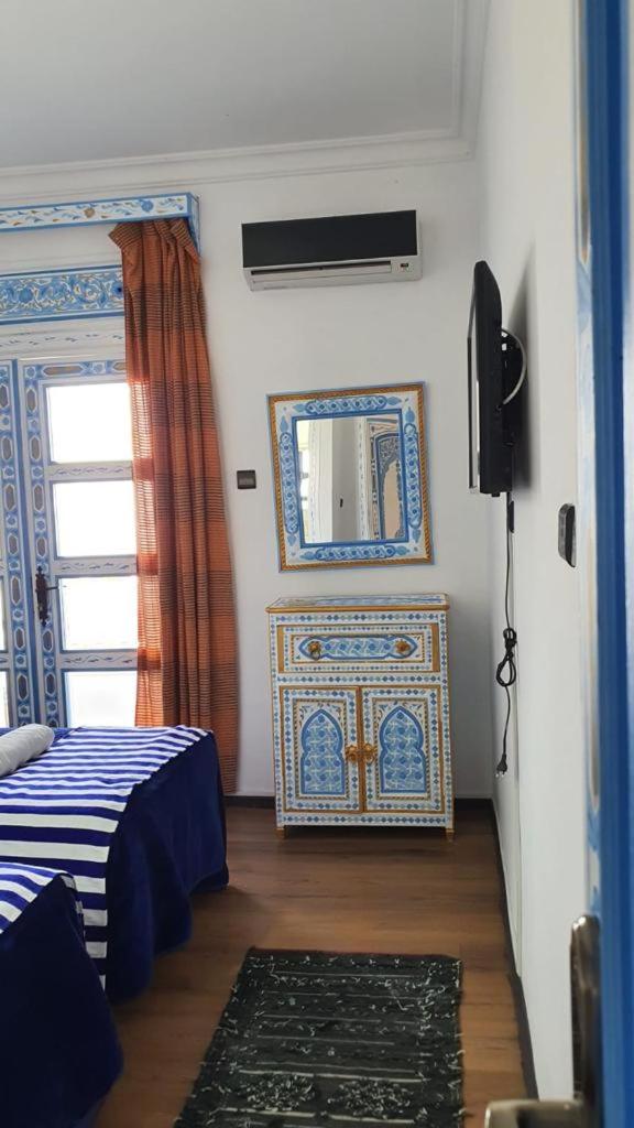 Twin Room with Balcony - Photo 5