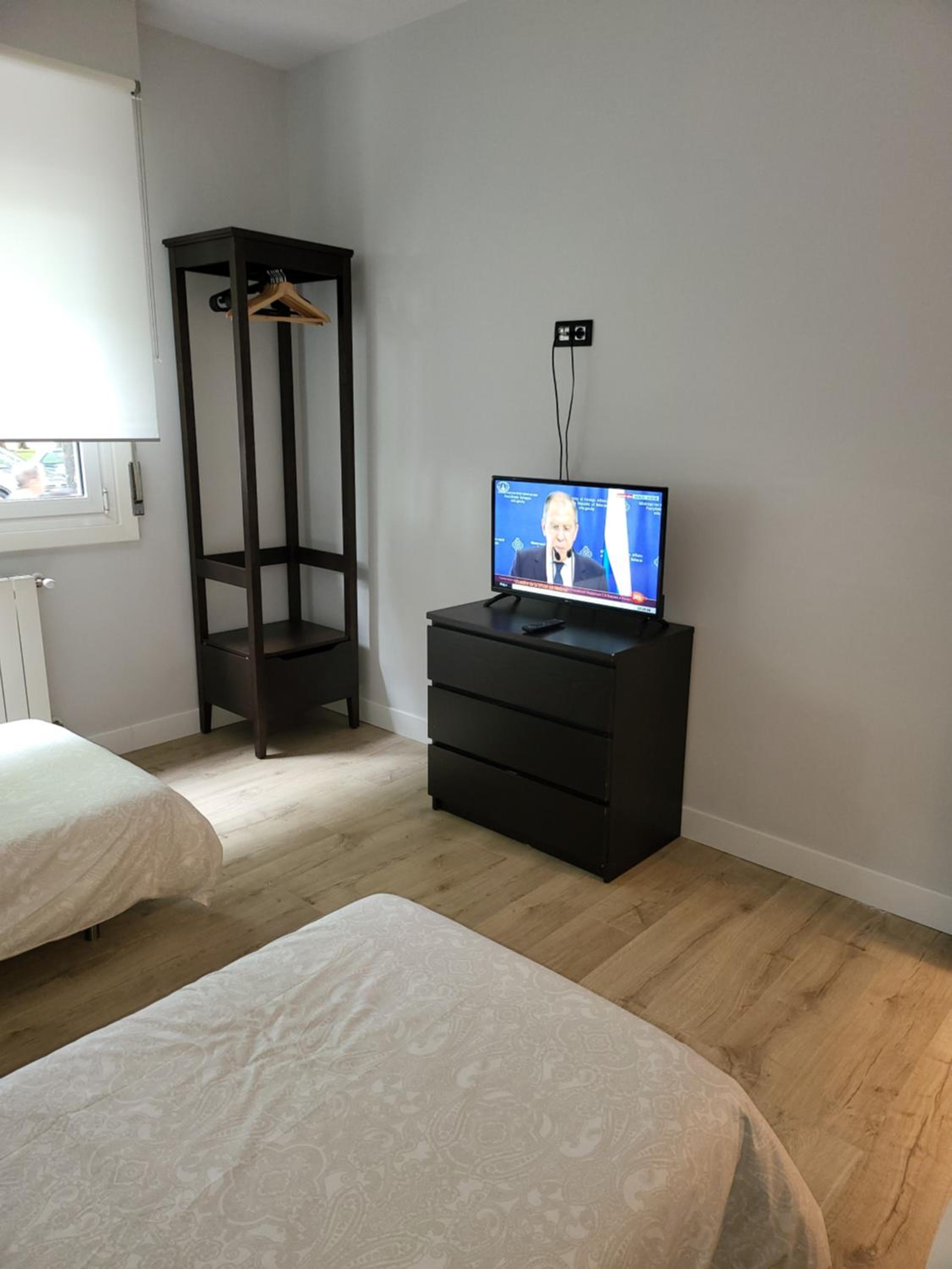 Two-Bedroom Apartment - Photo 31