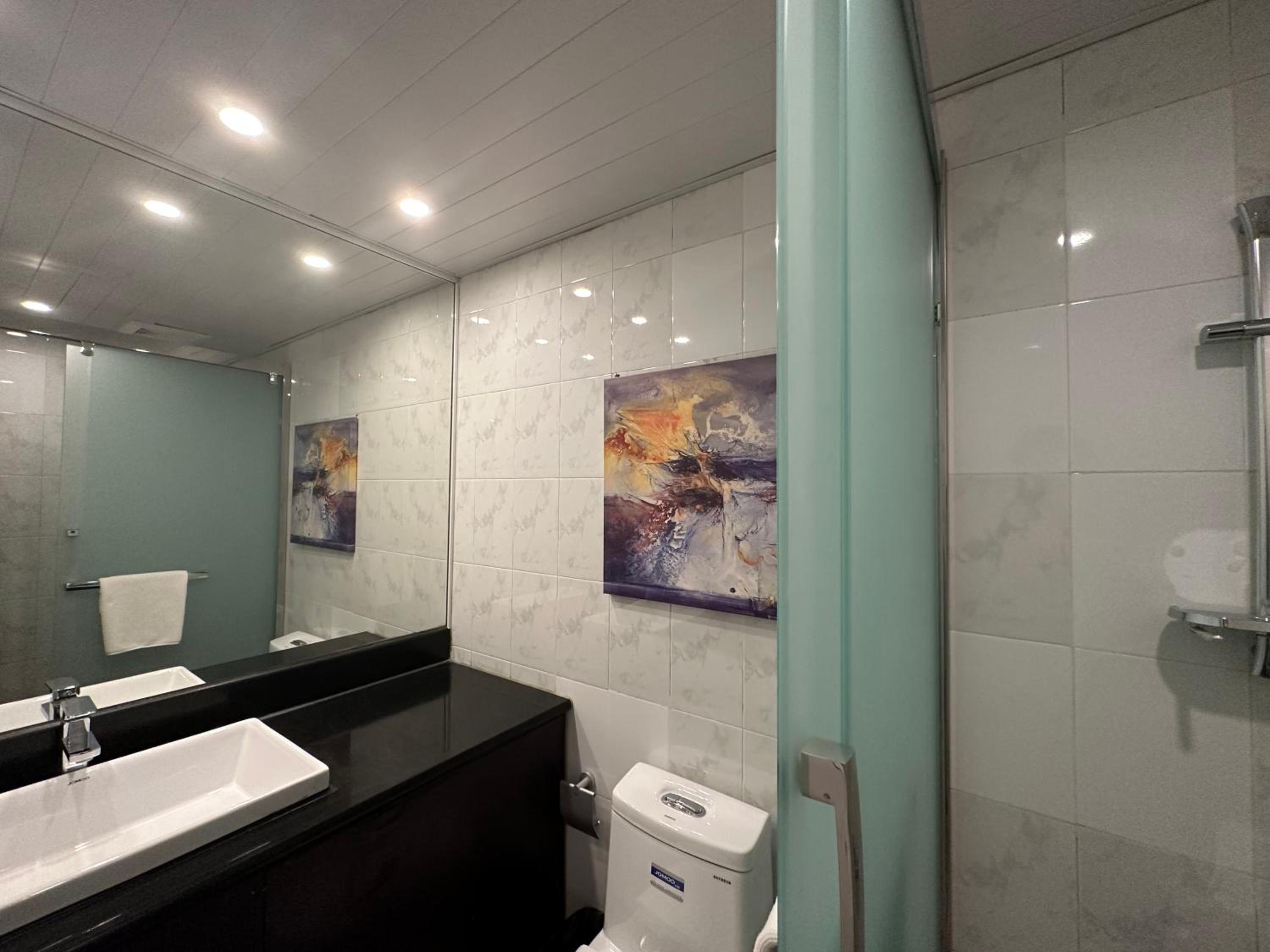 Deluxe Queen Room photo 3