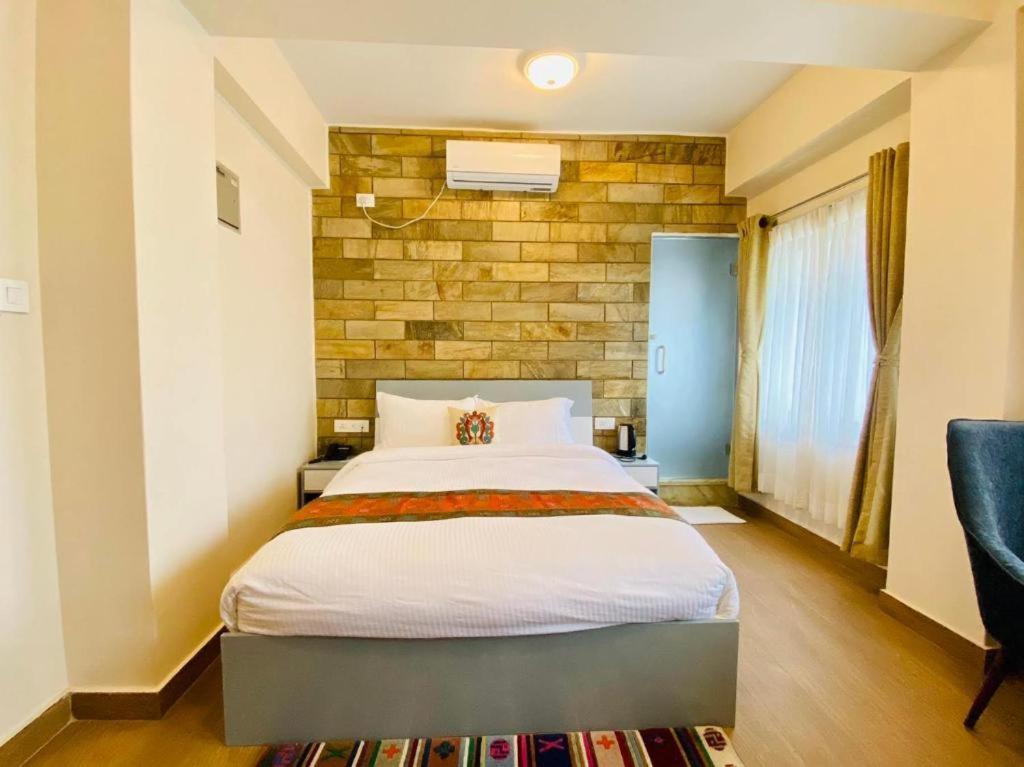 Standard Single Room