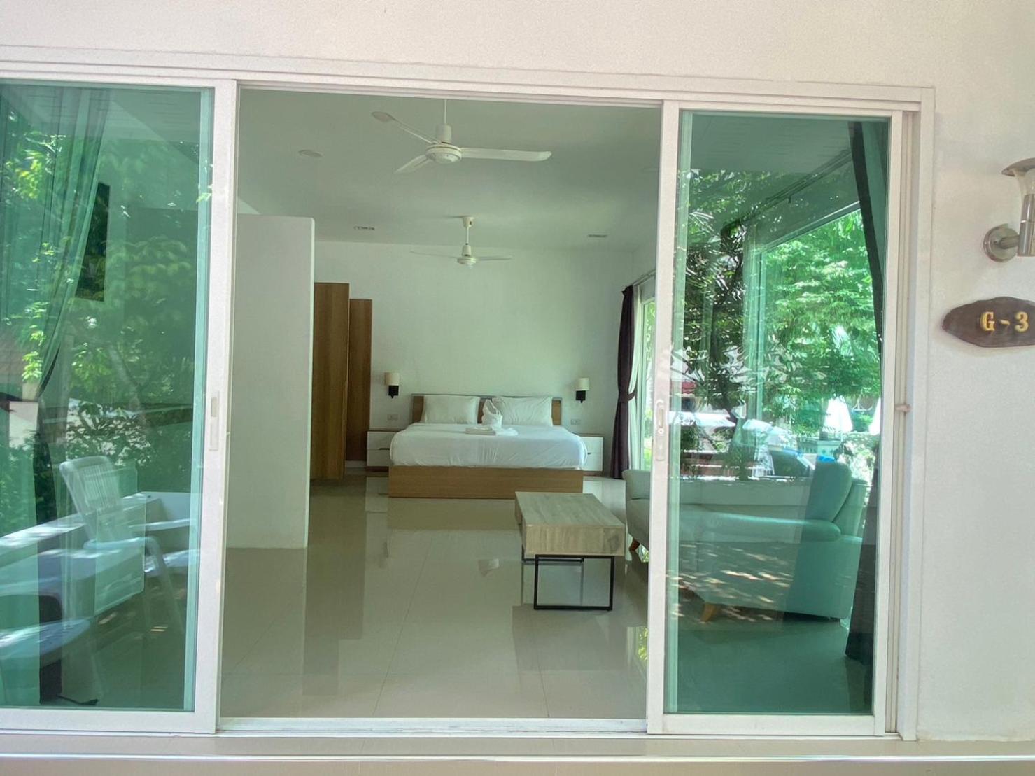 Deluxe Double Room with Pool View photo 2