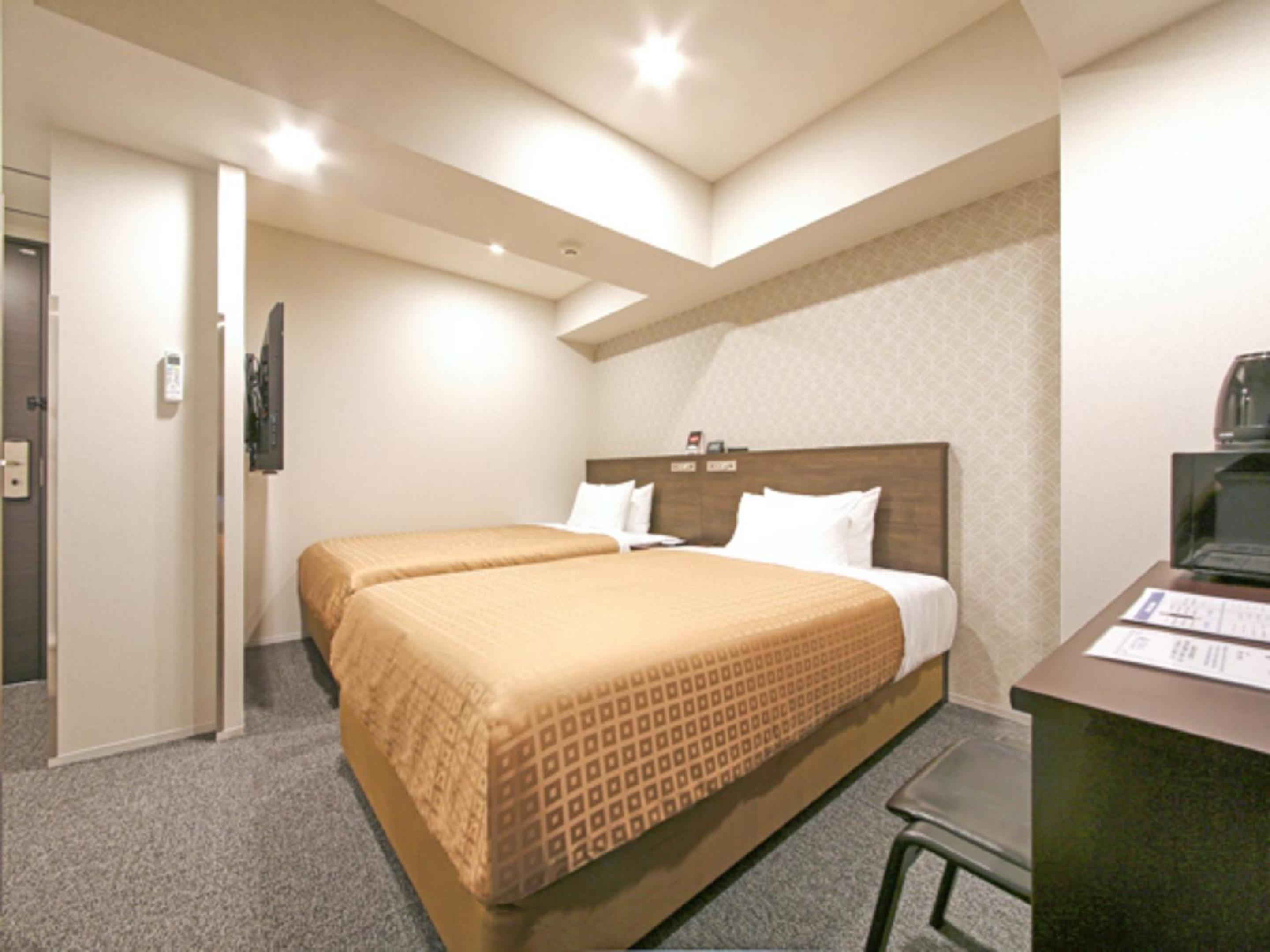 Twin Room - Smoking - Photo 2