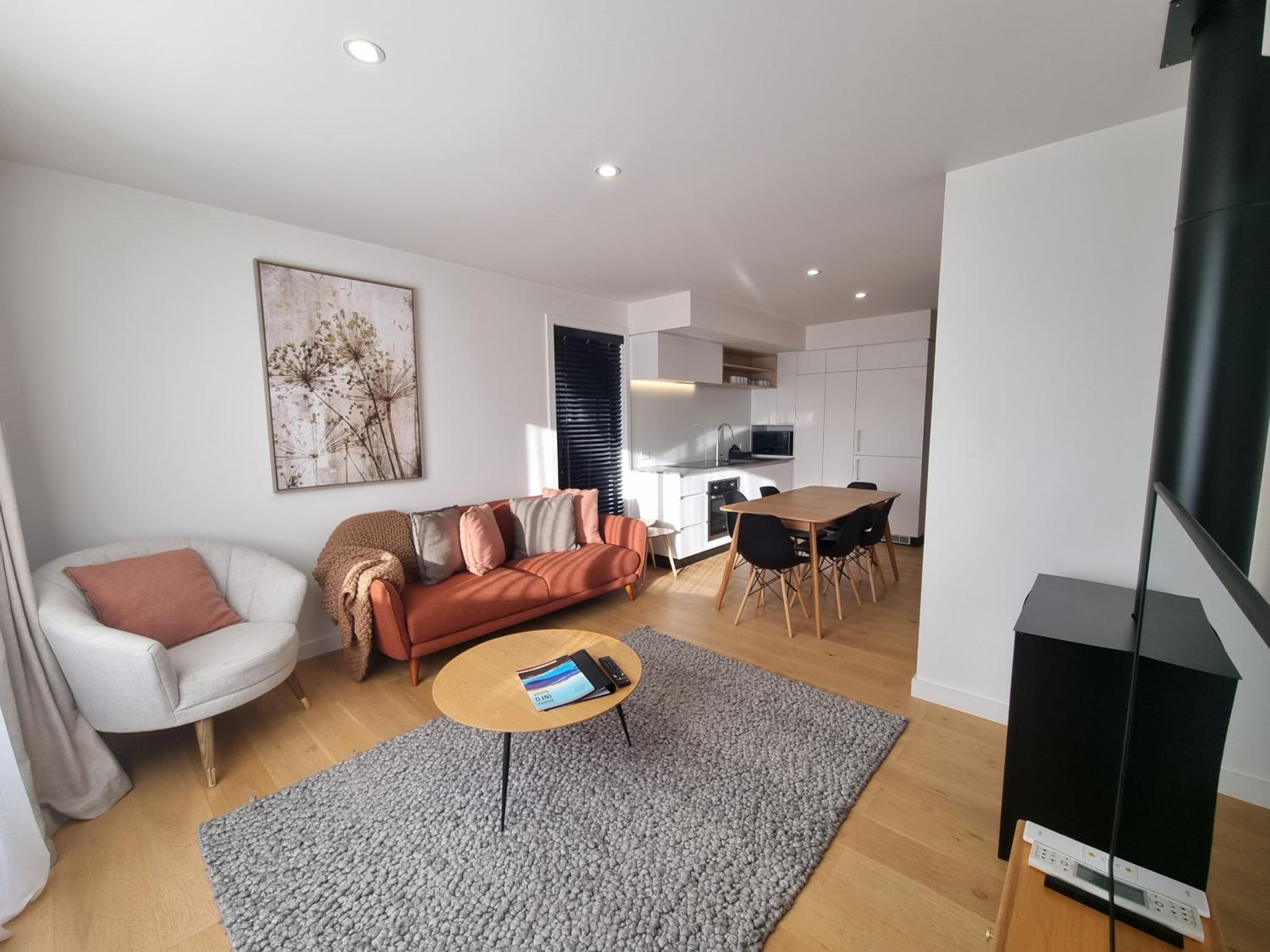 Three-Bedroom Apartment - Photo 3