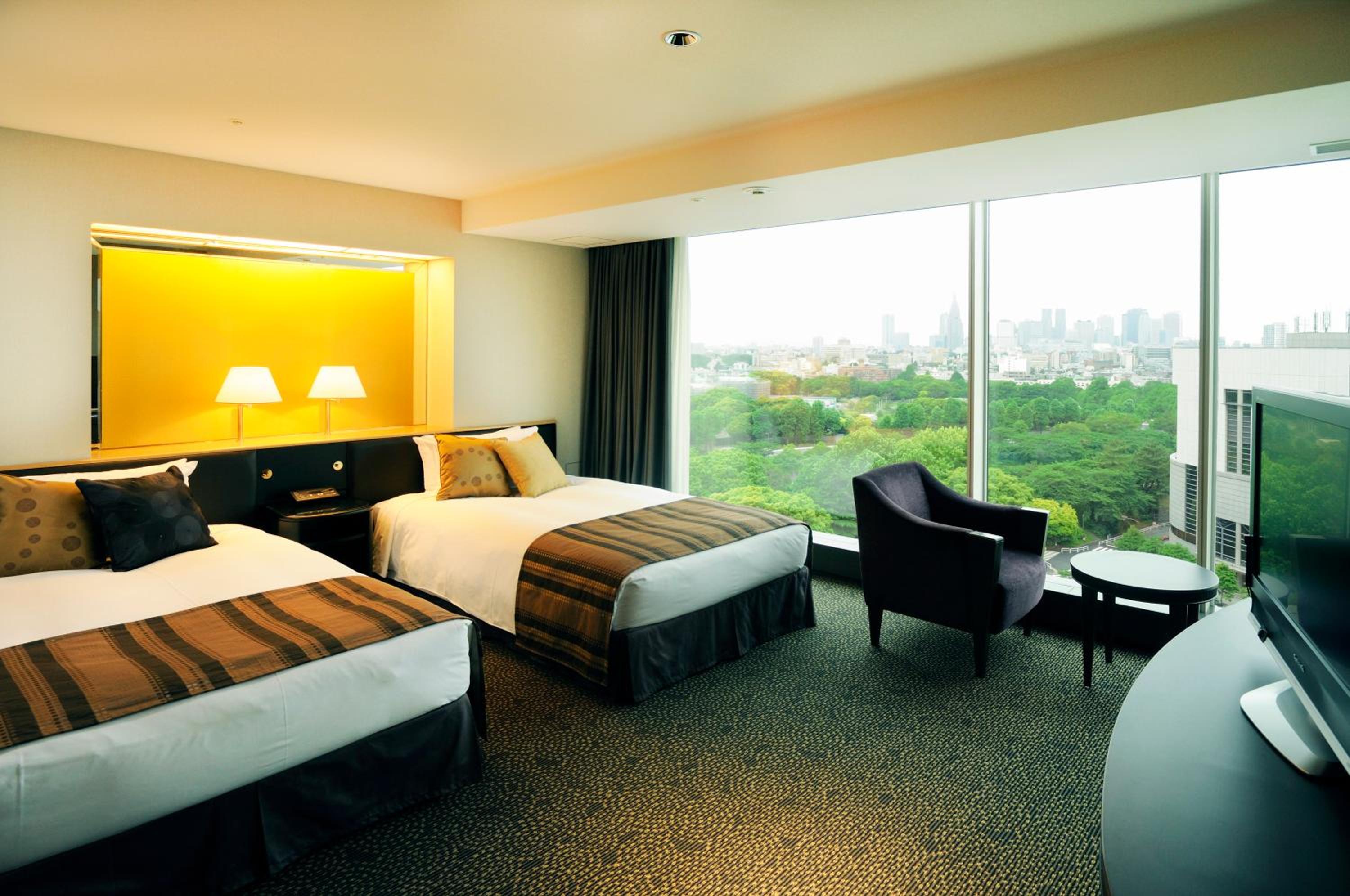 The Main - Standard Twin Room With Night Pool Access - Non-Smoking
