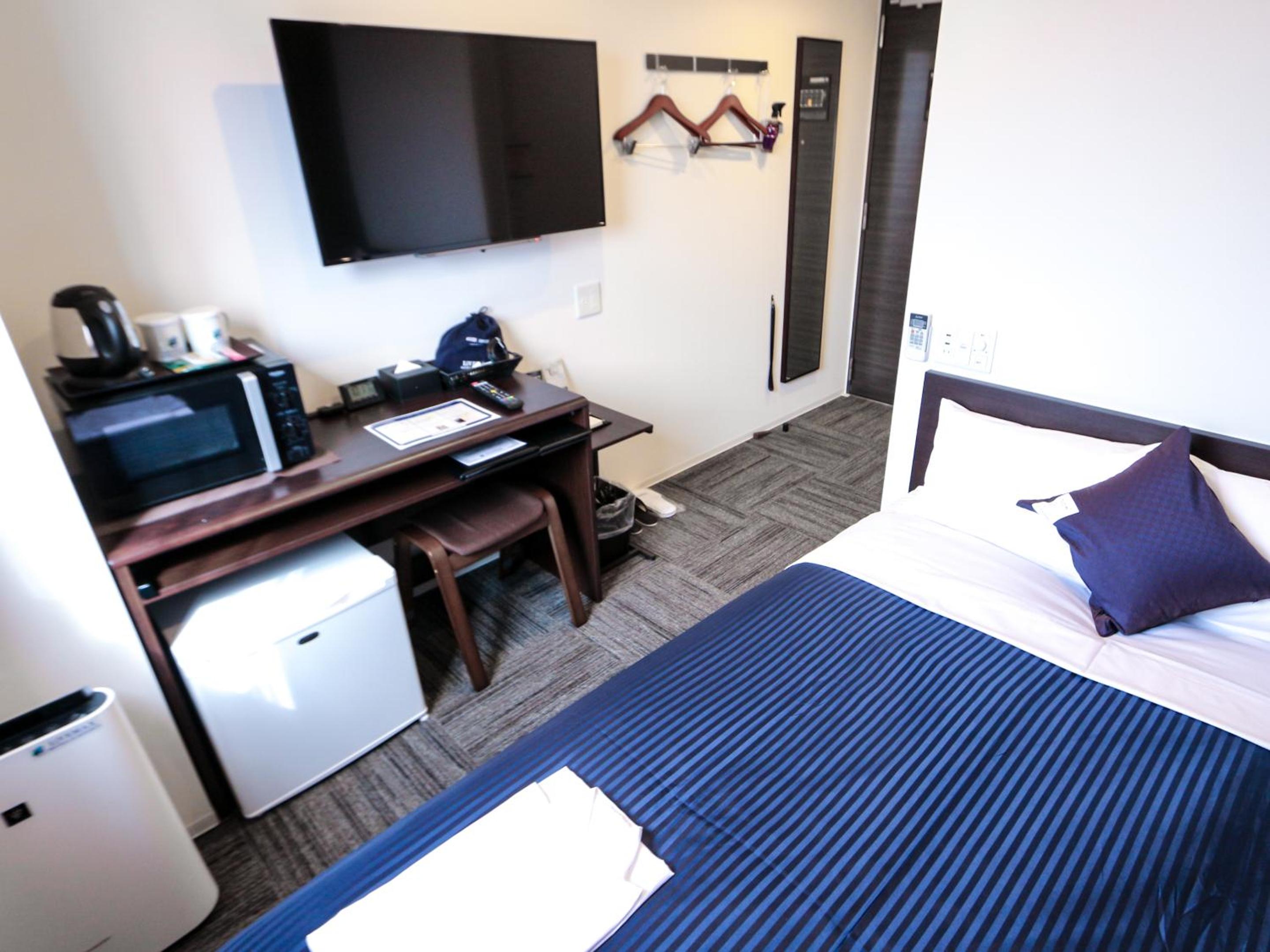Double Room with Small Double Bed - Non-Smoking - Small Dog Friendly photo 1