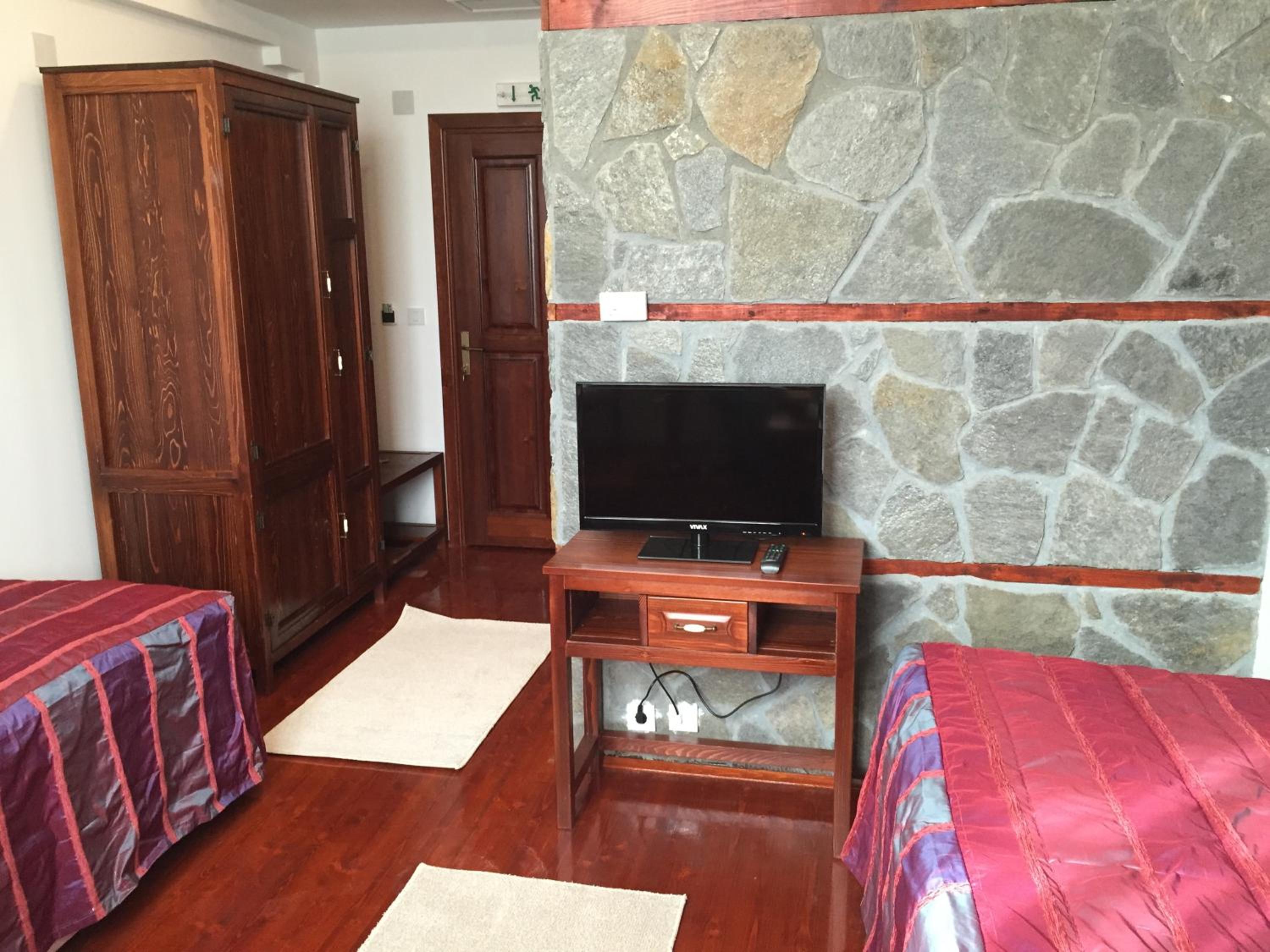 Twin Room - Photo 4