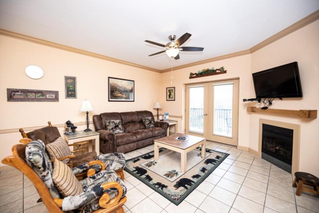 Two-Bedroom Condo - Photo 9