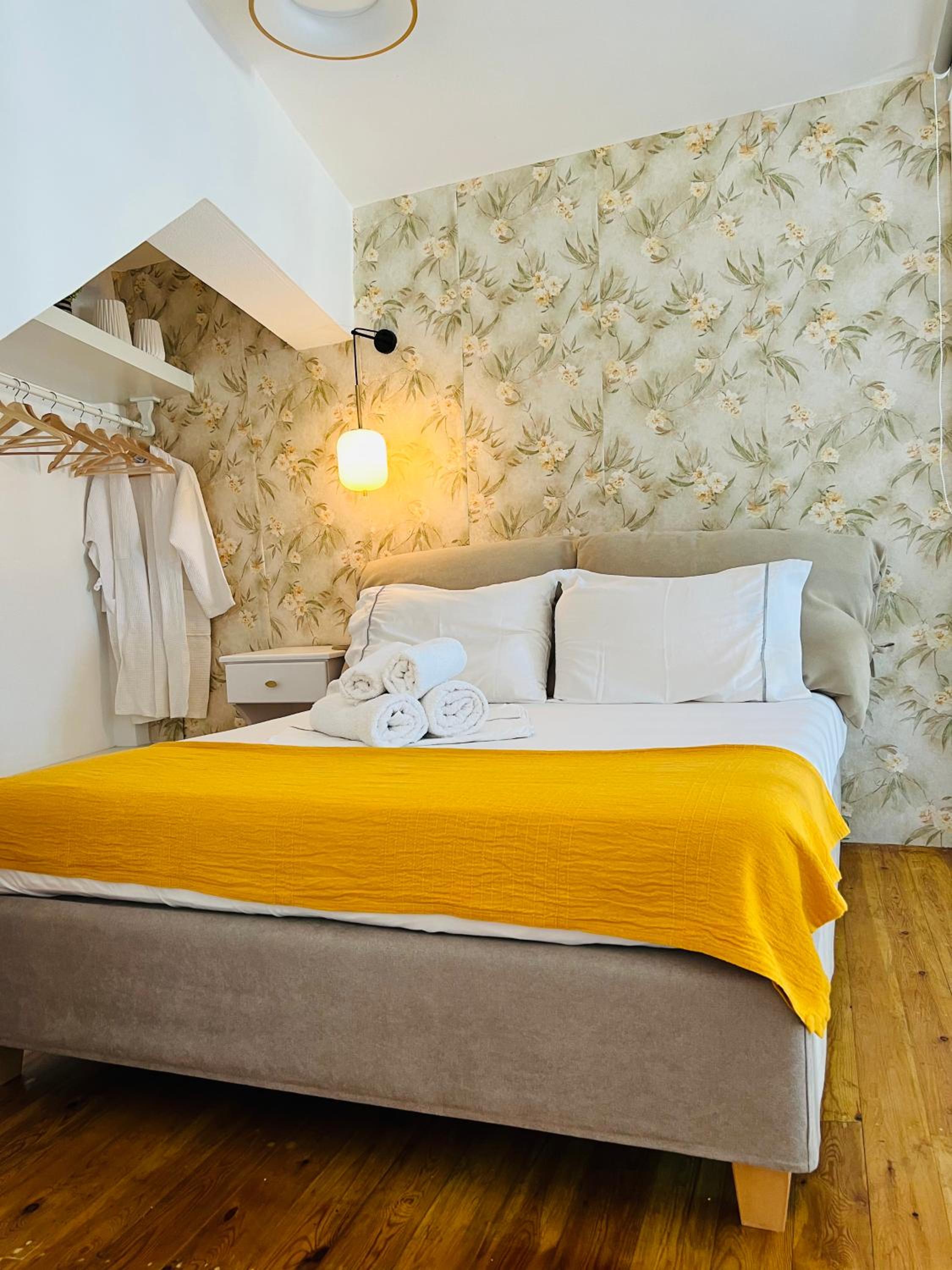 Apartment - Split Level