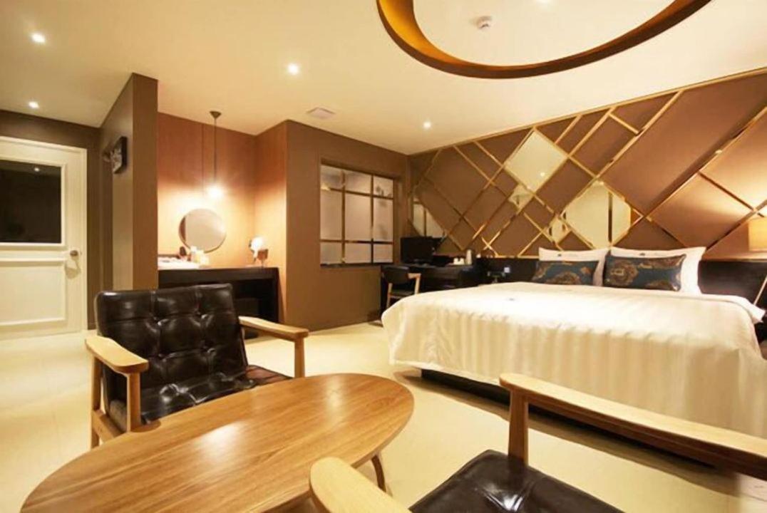 Deluxe Double Room - Photo 4