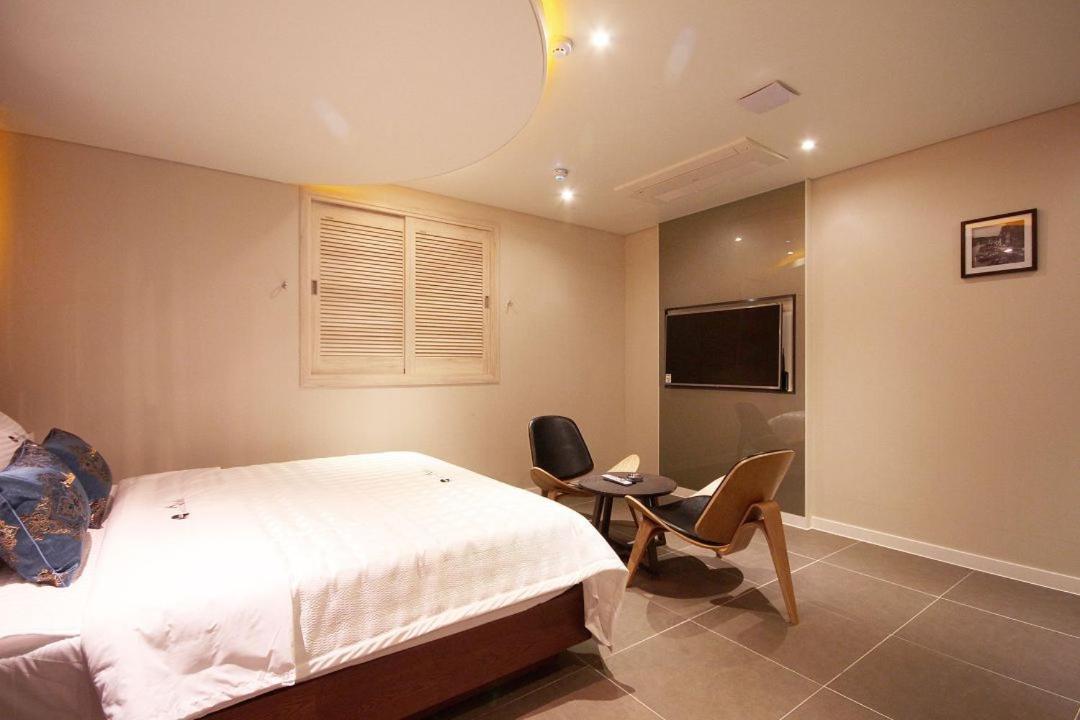 Deluxe Double Room - Photo 7