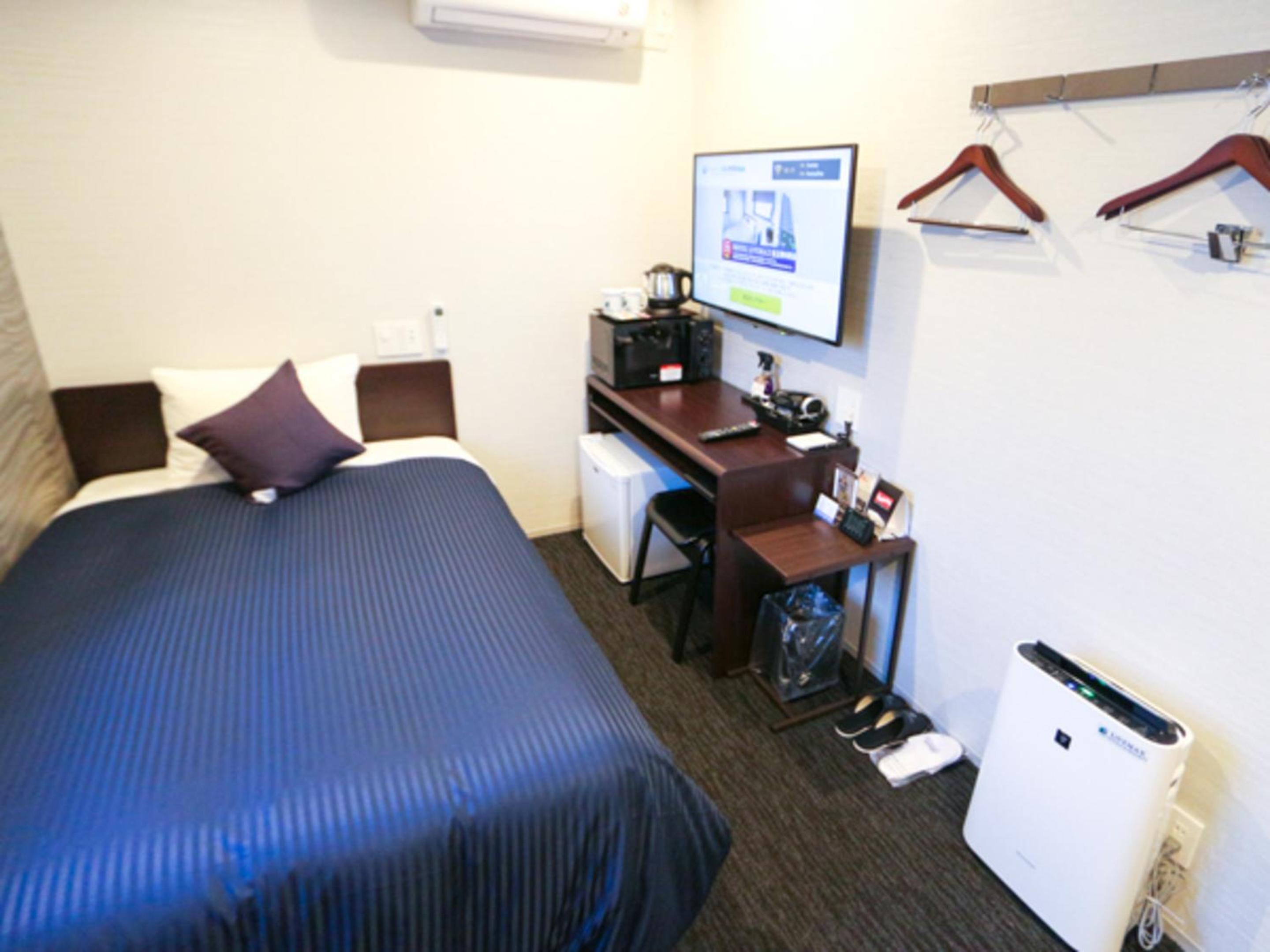 Double Room with Small Double Bed - Non-Smoking photo 3