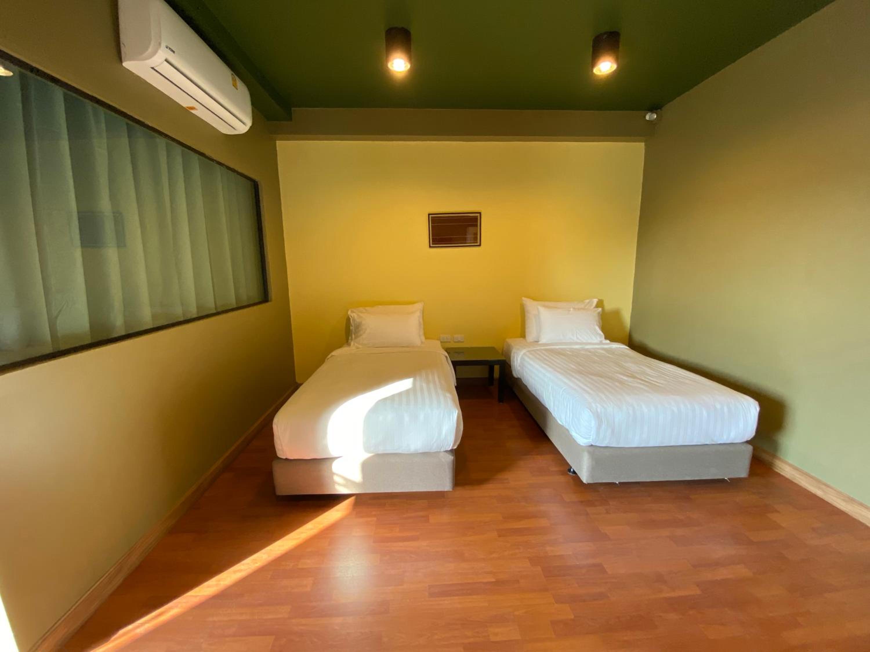 Superior Twin Room - Photo 6