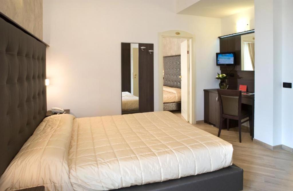 Exclusive Suite - Photo 6