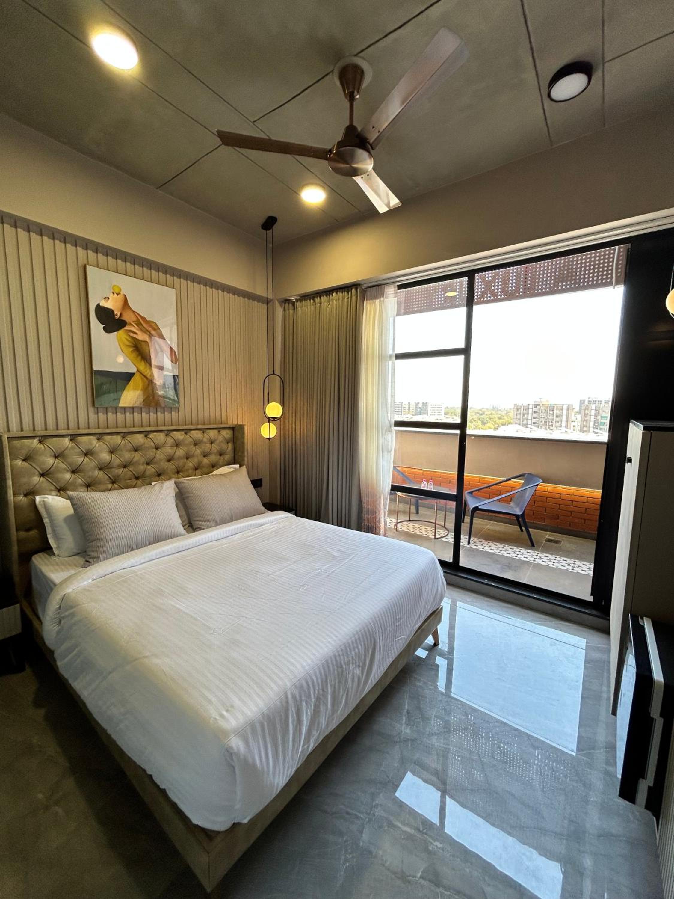 Deluxe Double Room with Balcony