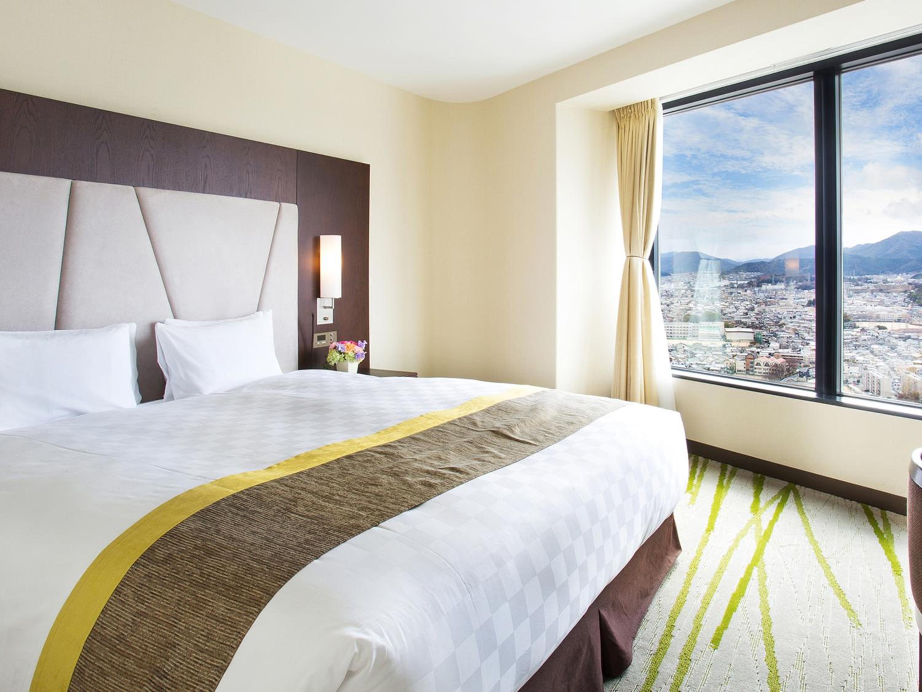 Executive Double Room 34F with Pool Access