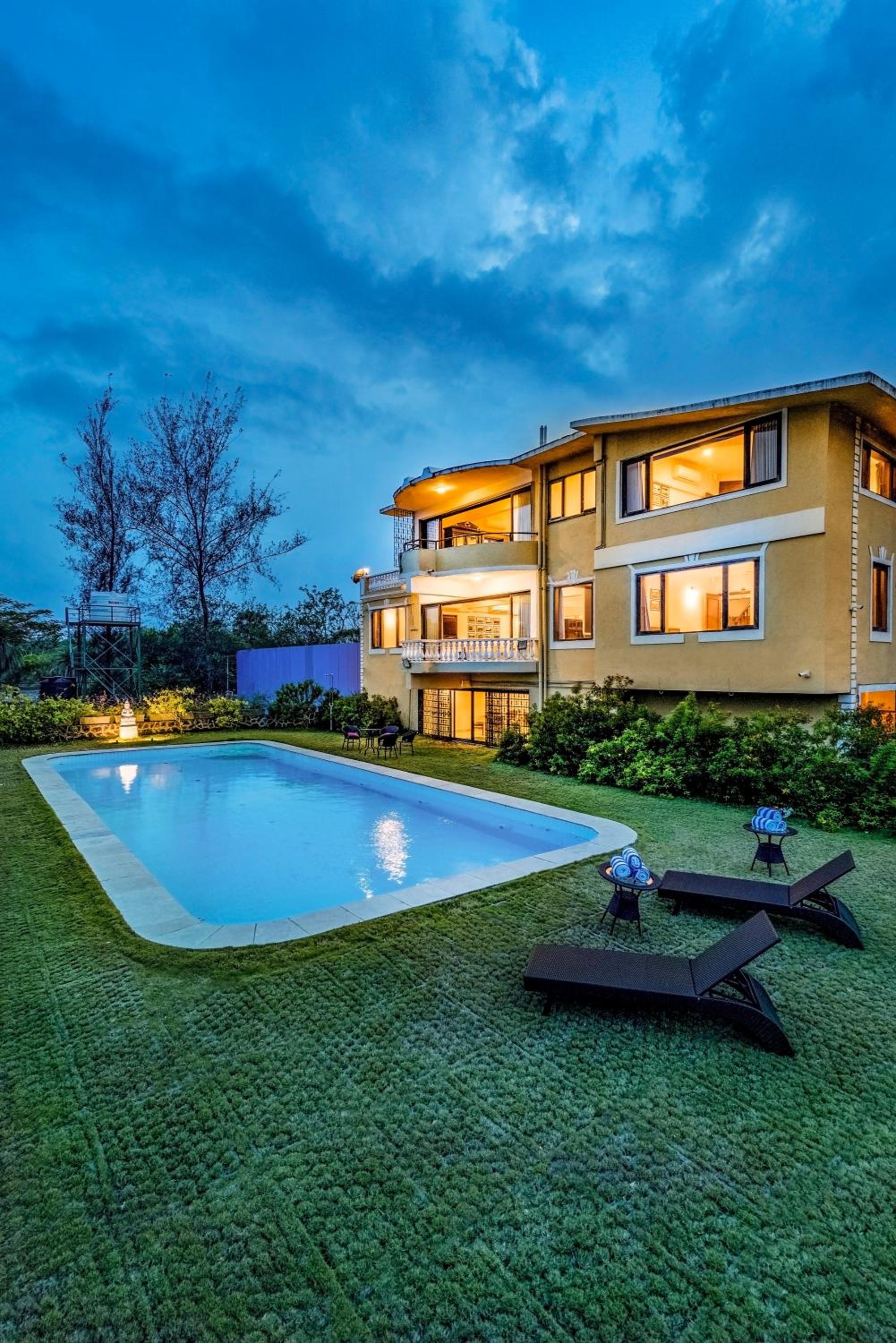 Villa photo 2