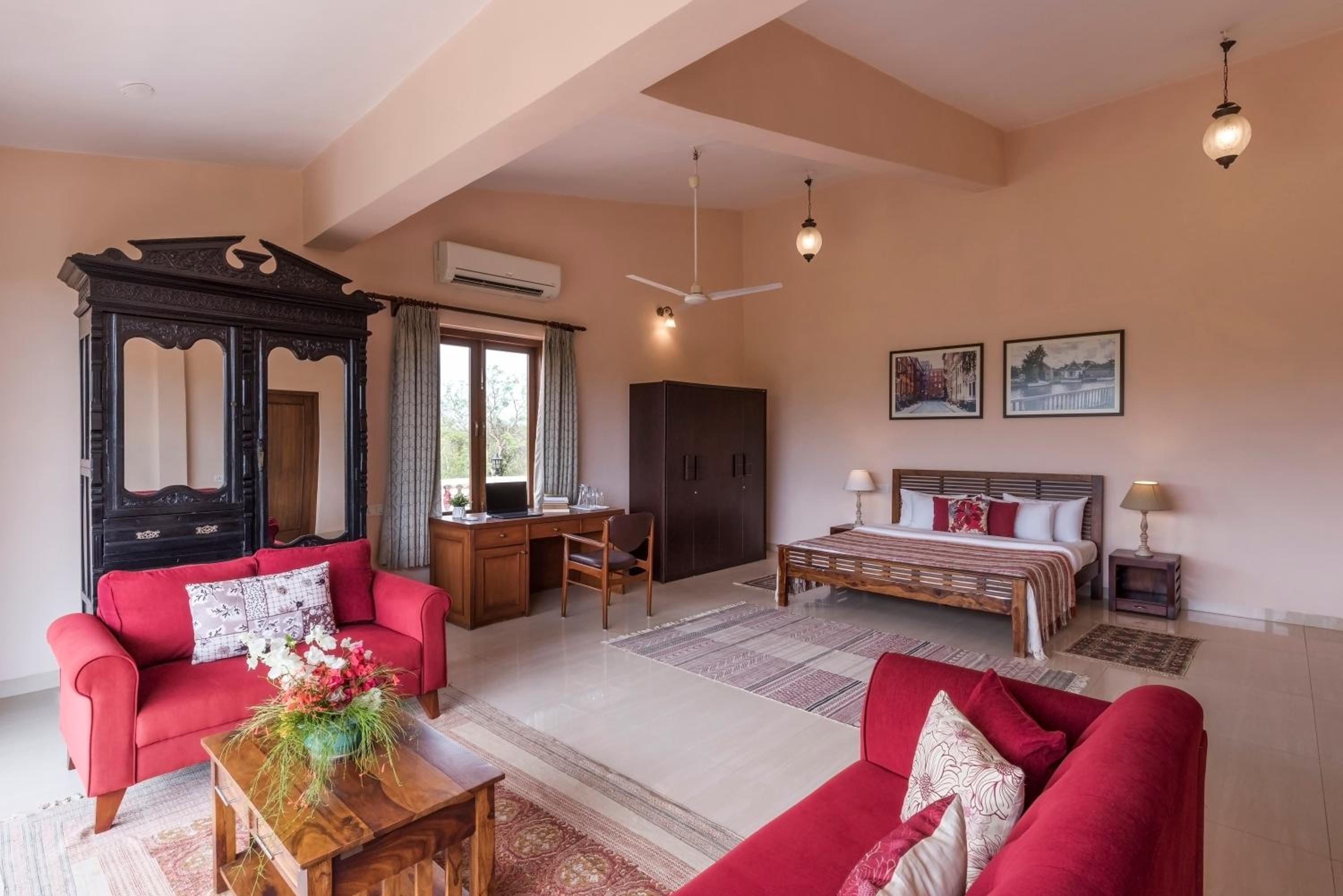 Villa photo 1