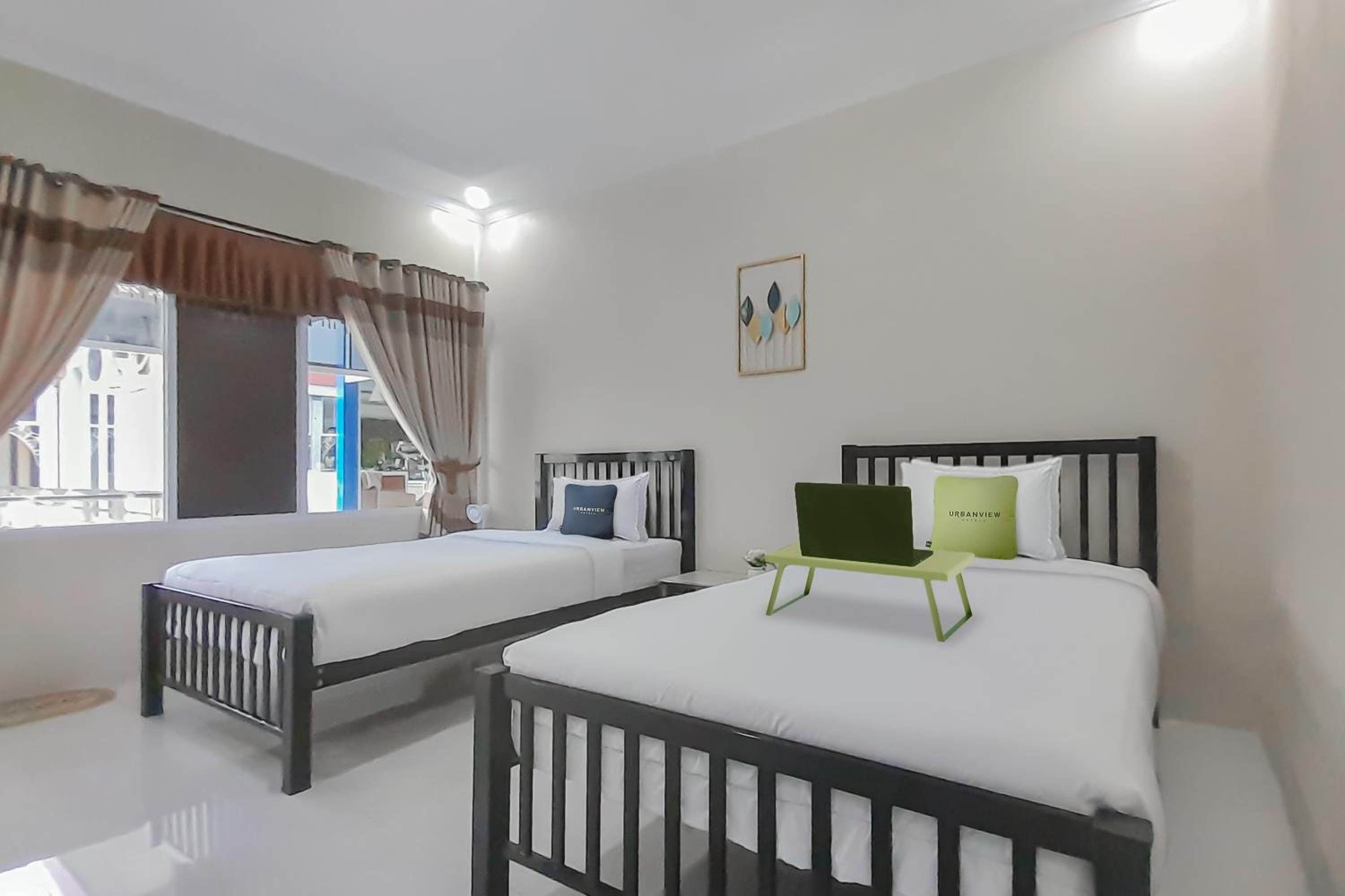 Twin Room - Photo 1