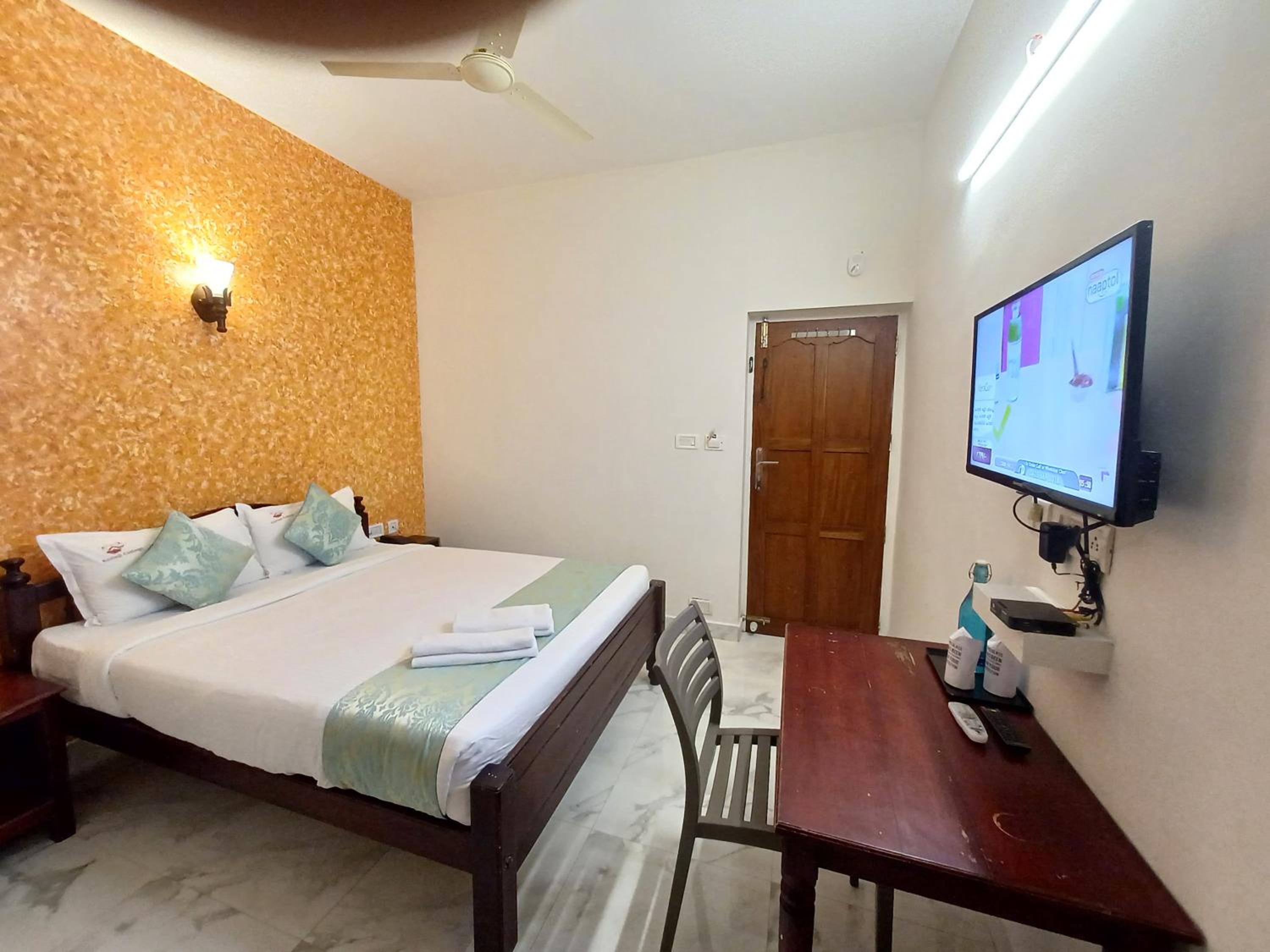 Deluxe Room - Photo 8