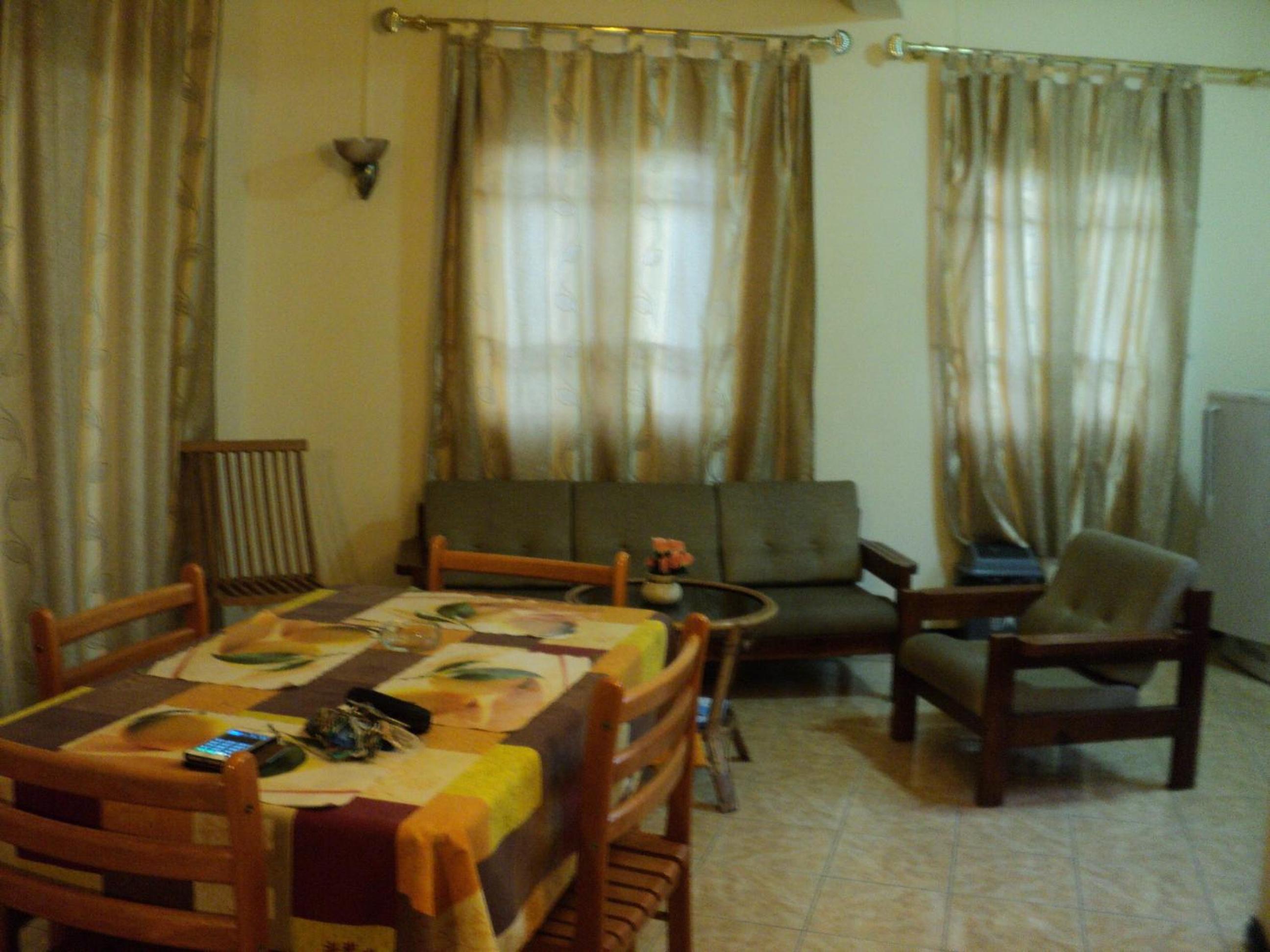 2-Bedroom Apartment with Kitchenette photo 3
