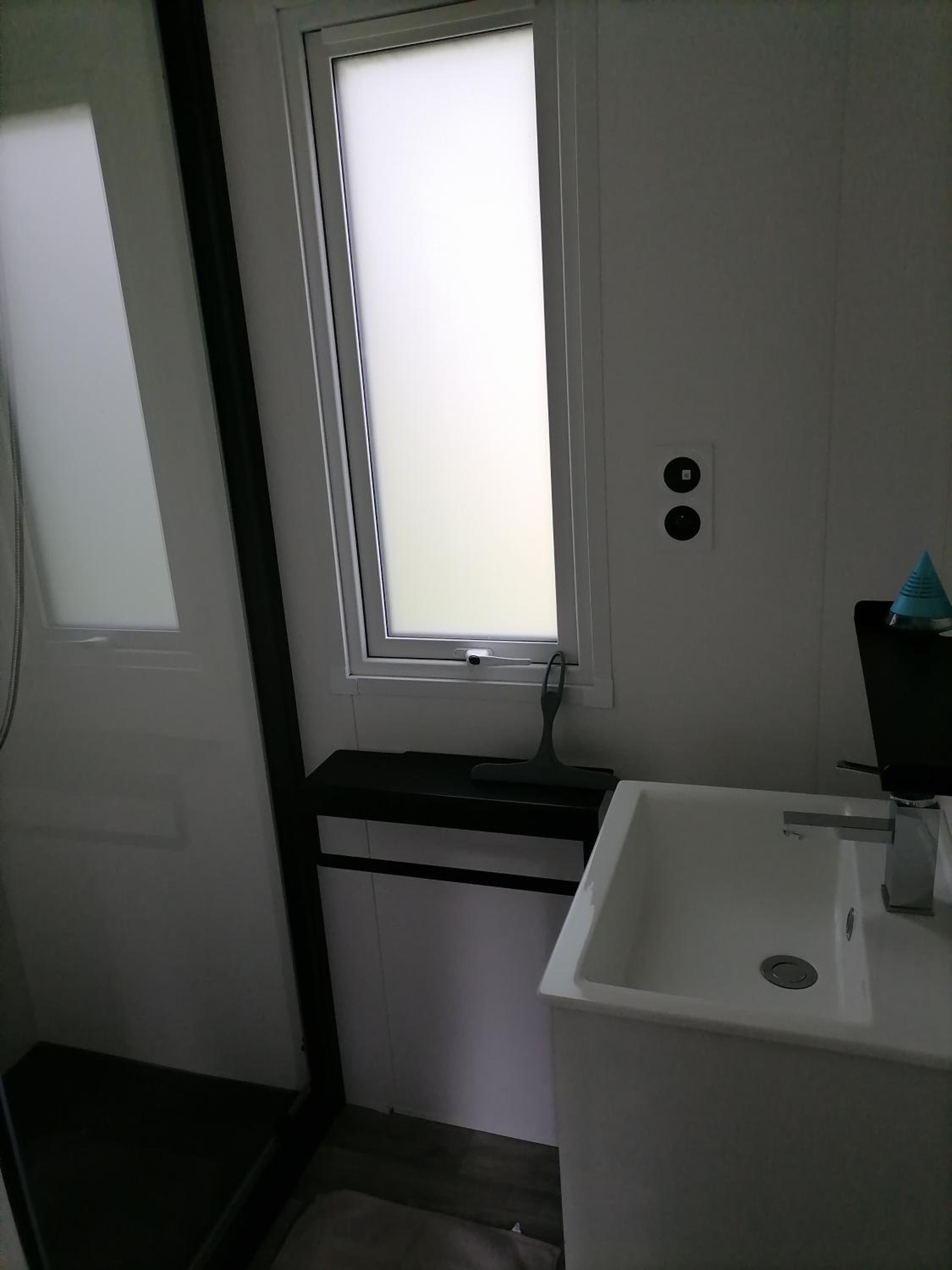 Mobile Home photo 1