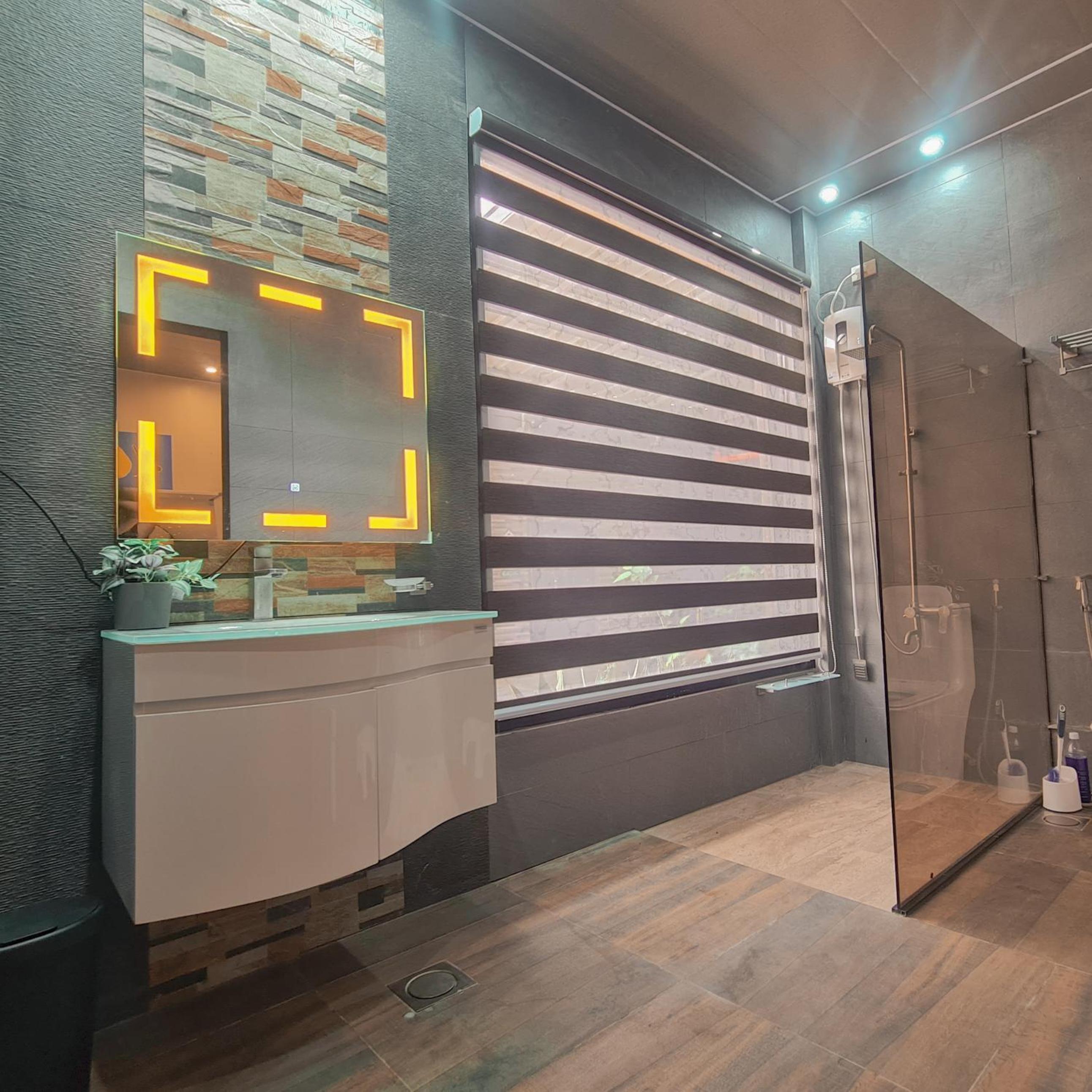 Quadruple Room - Disability Access - Photo 4
