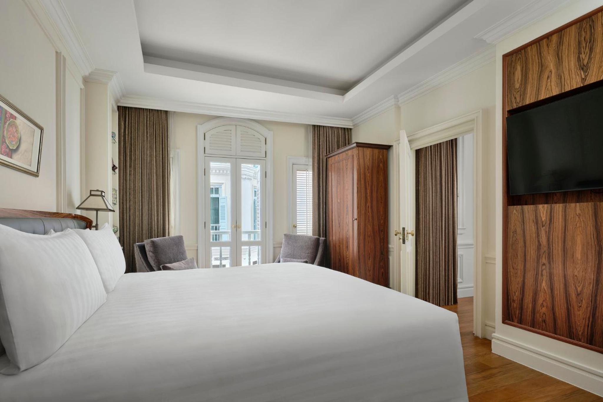 Suite with Outdoor Porch