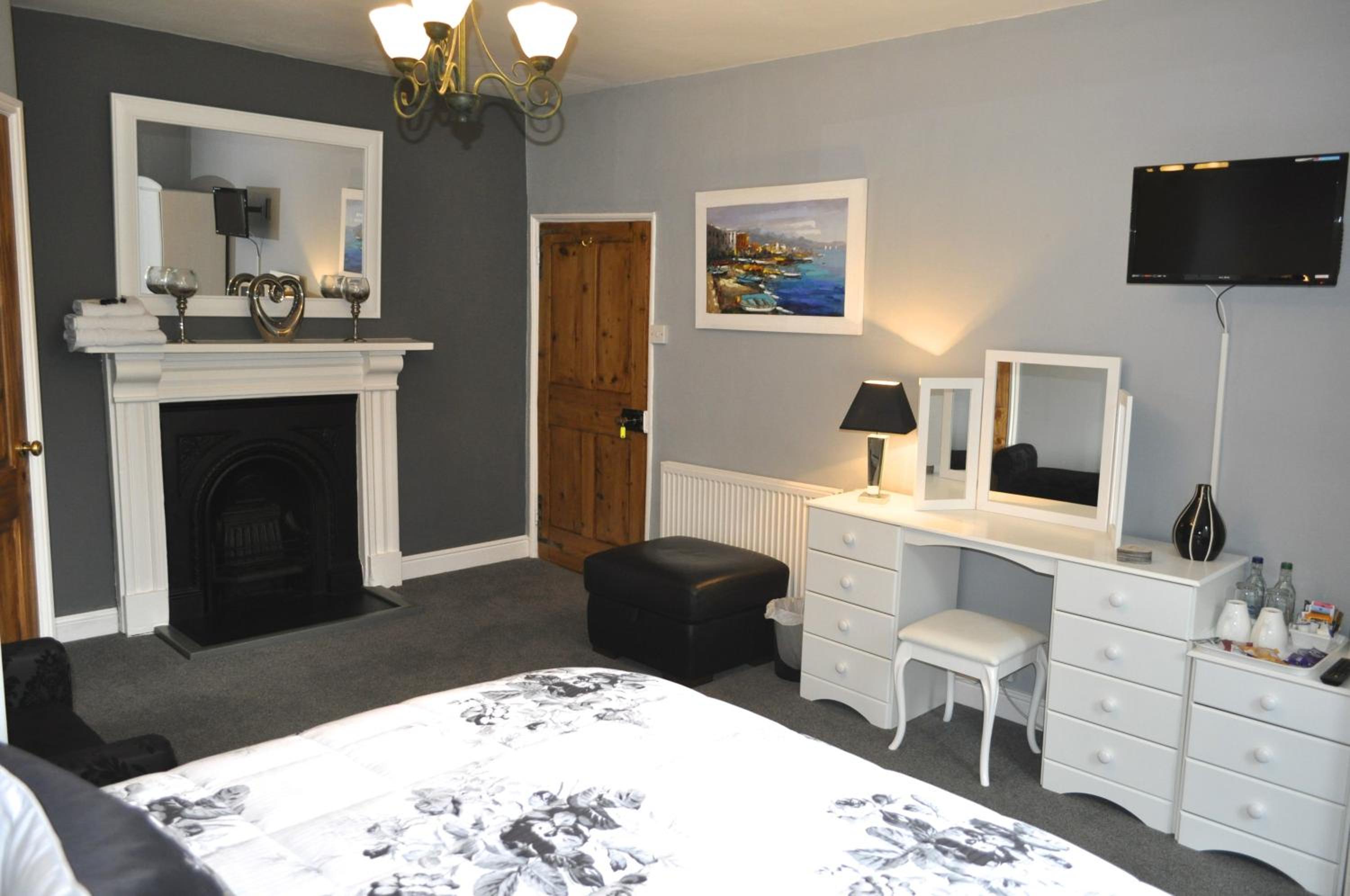 Deluxe King Room photo 2