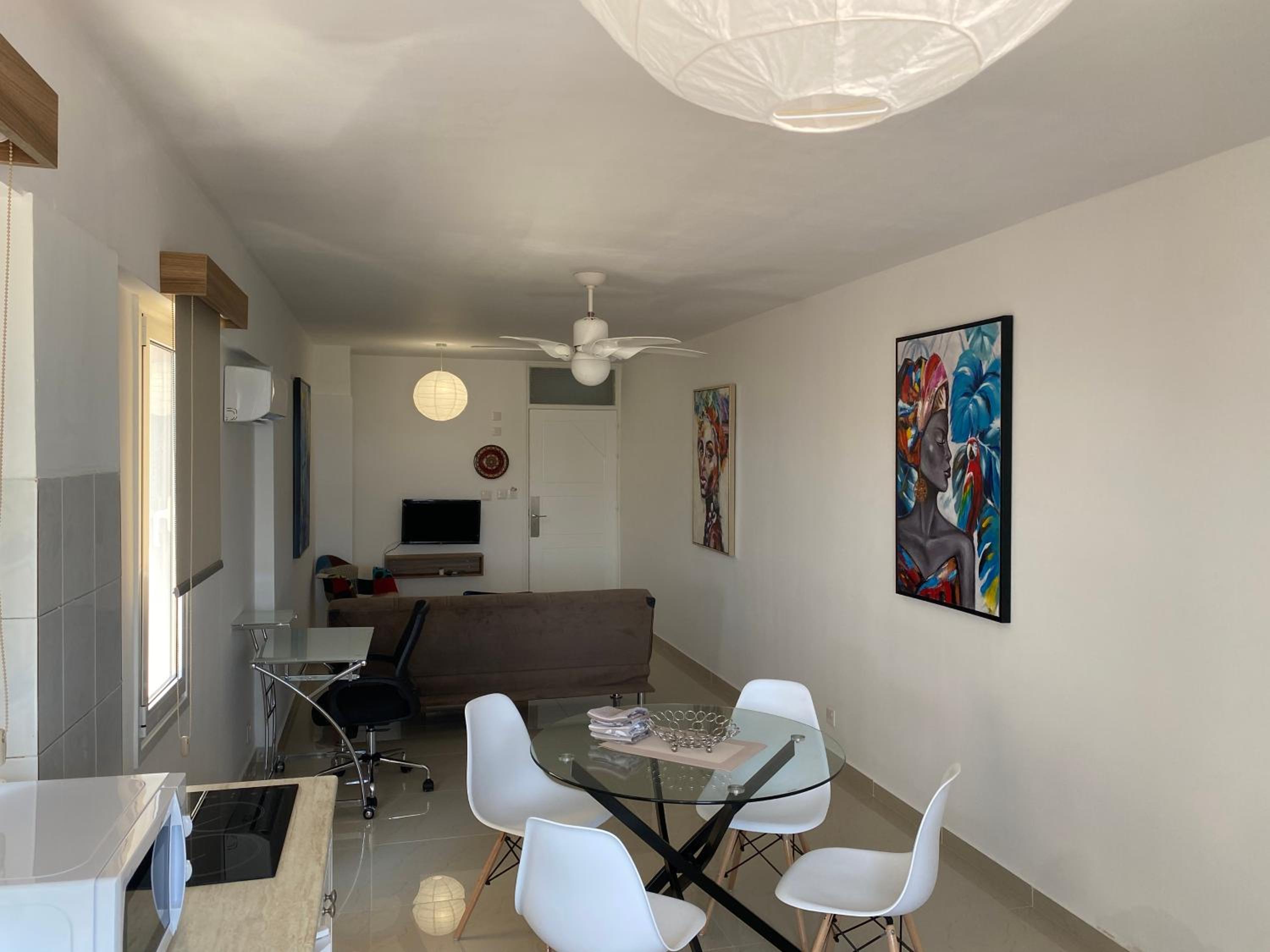 Apartment photo 2