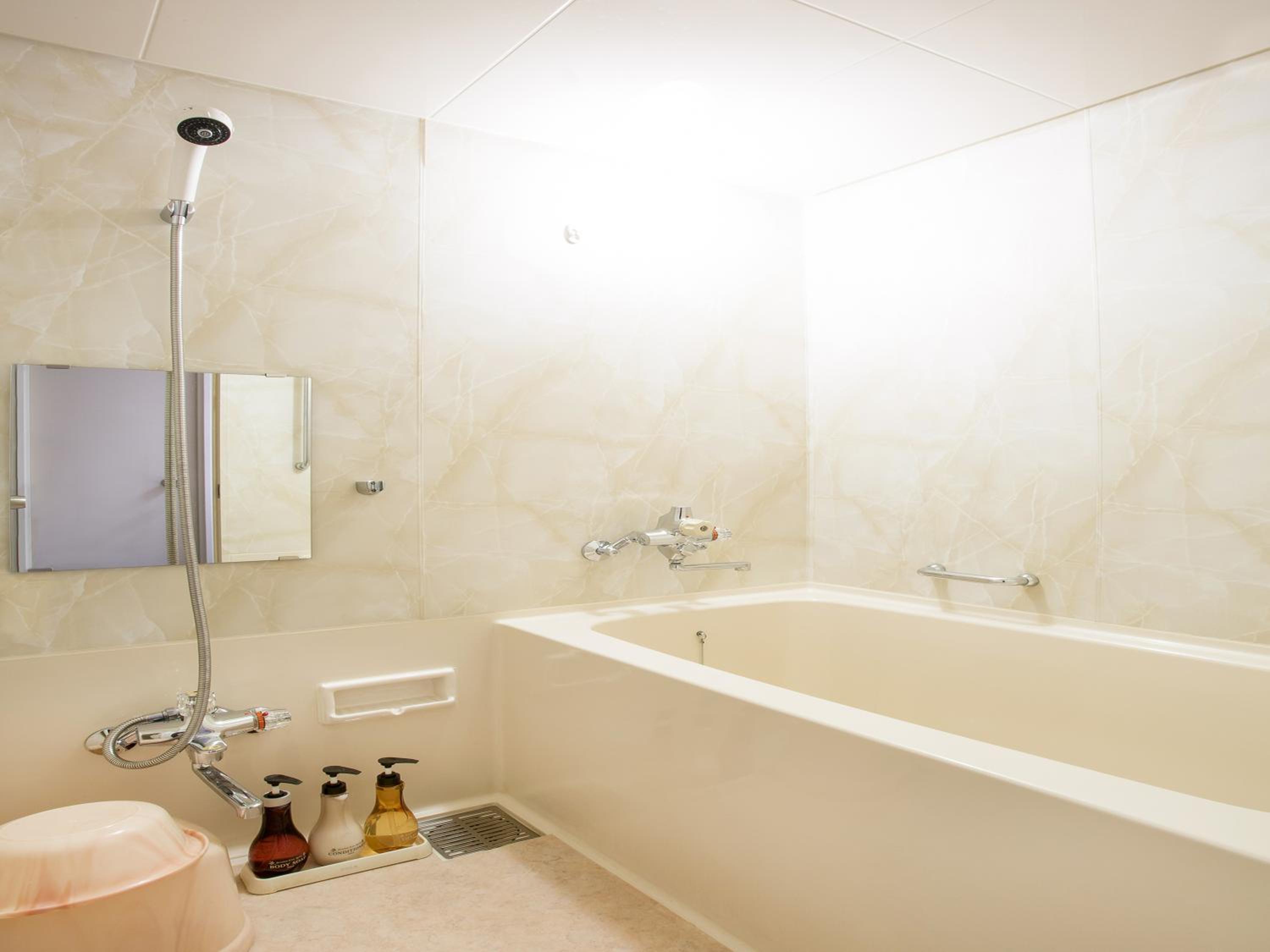 Executive Twin Room 33F 35F - Non-Smoking - Photo 12