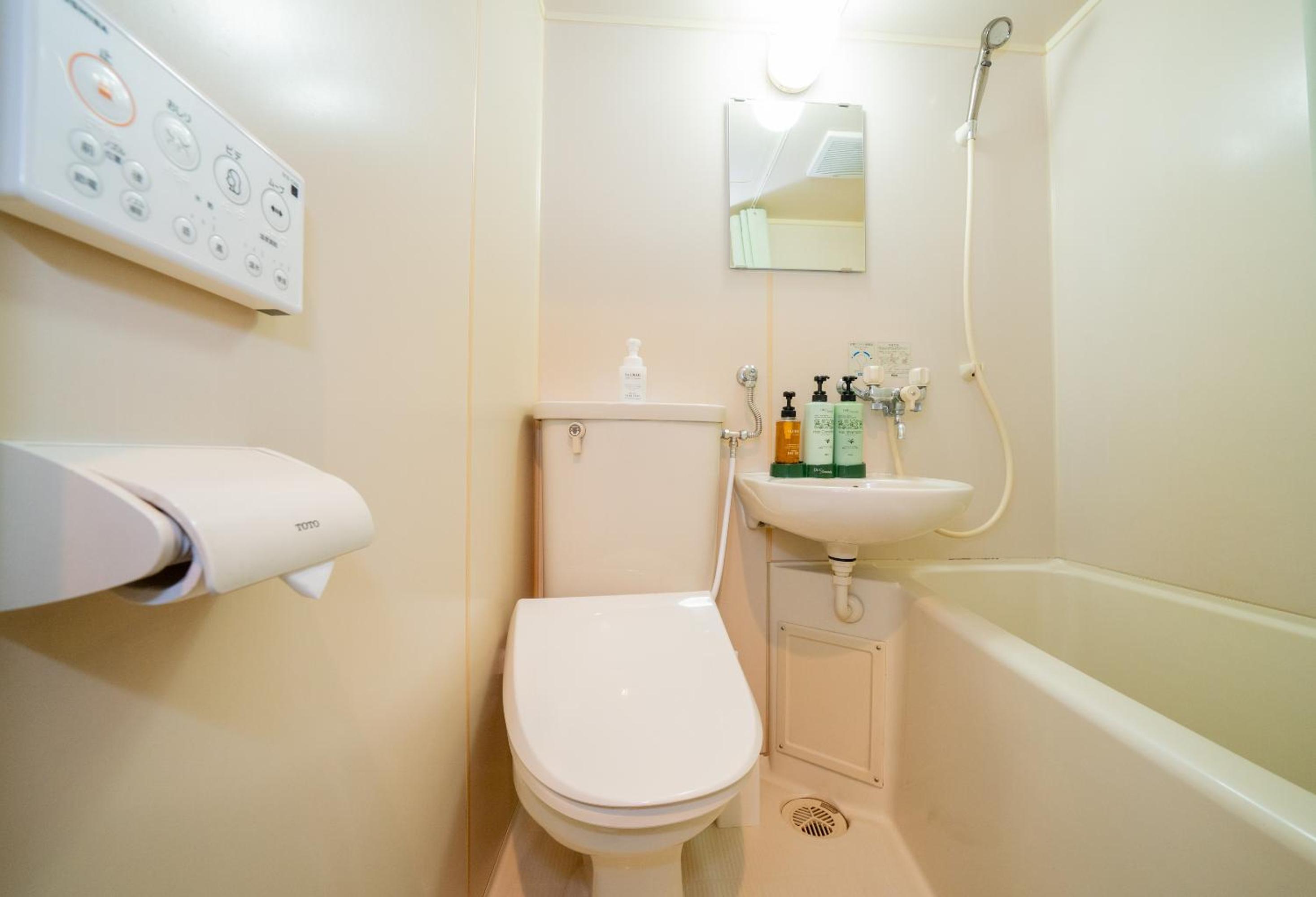 Executive Suite - Photo 8
