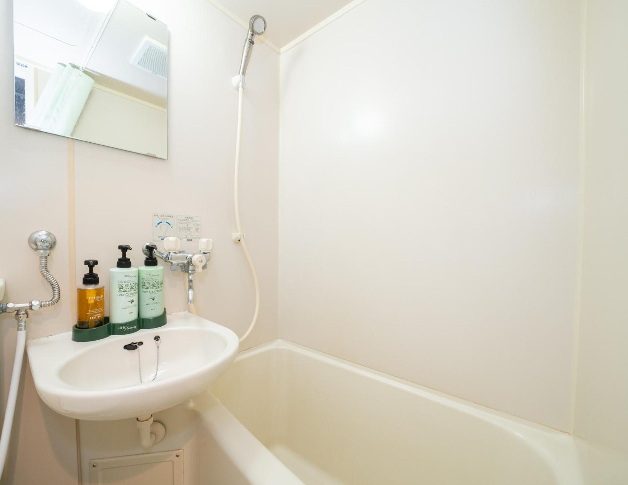 Executive Suite - Photo 9