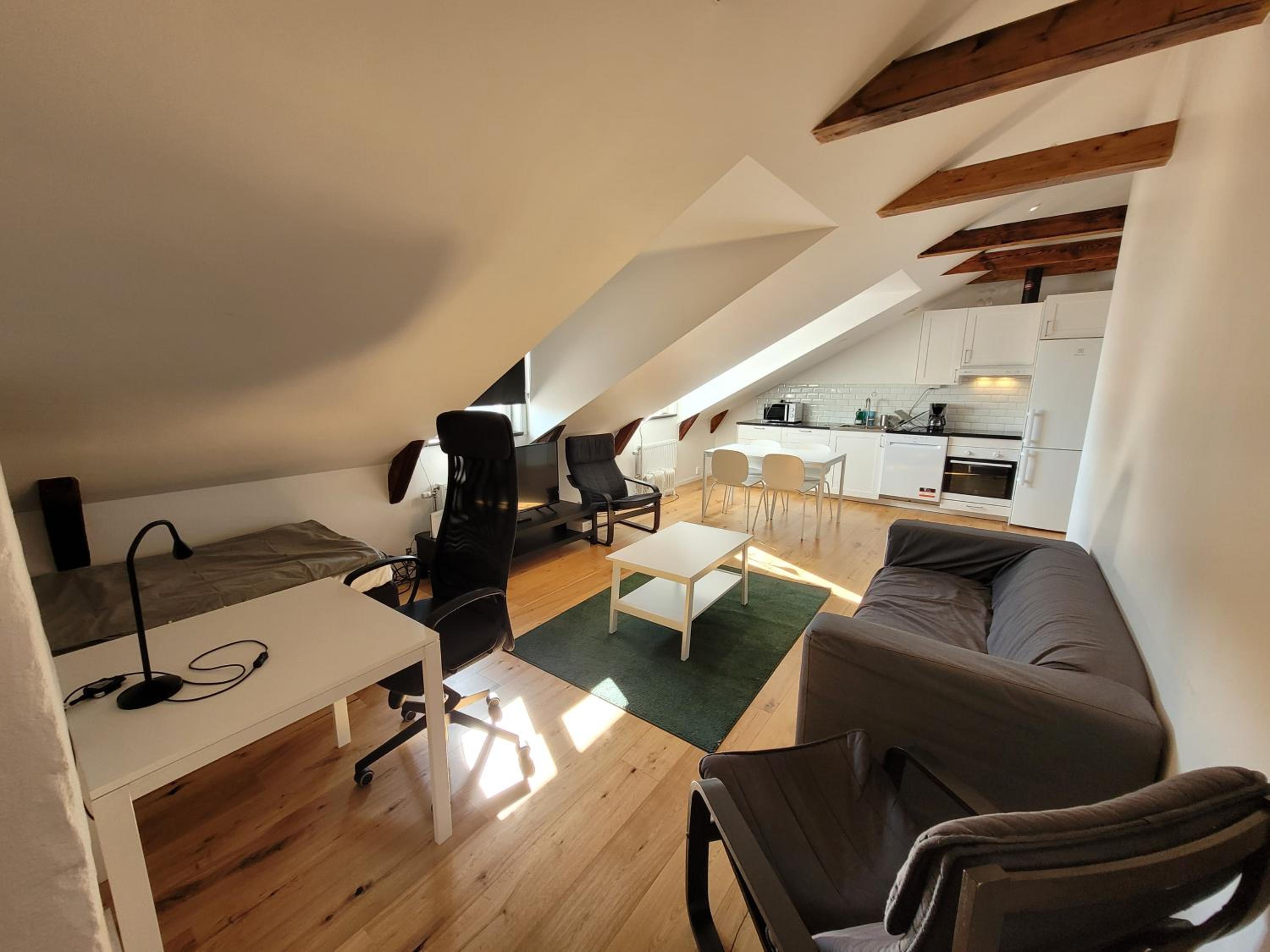One-Bedroom Apartment