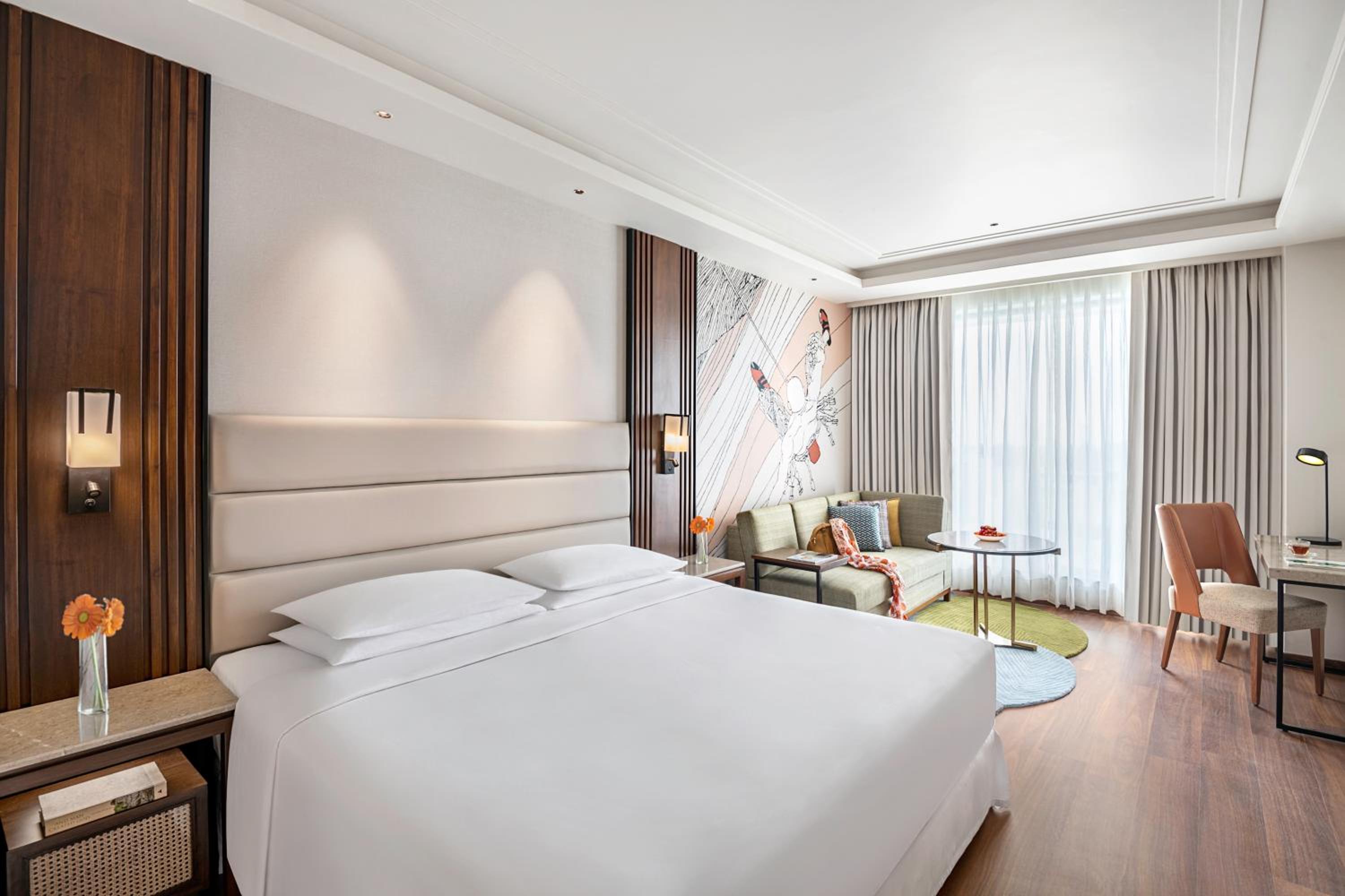 Deluxe King Room photo 3