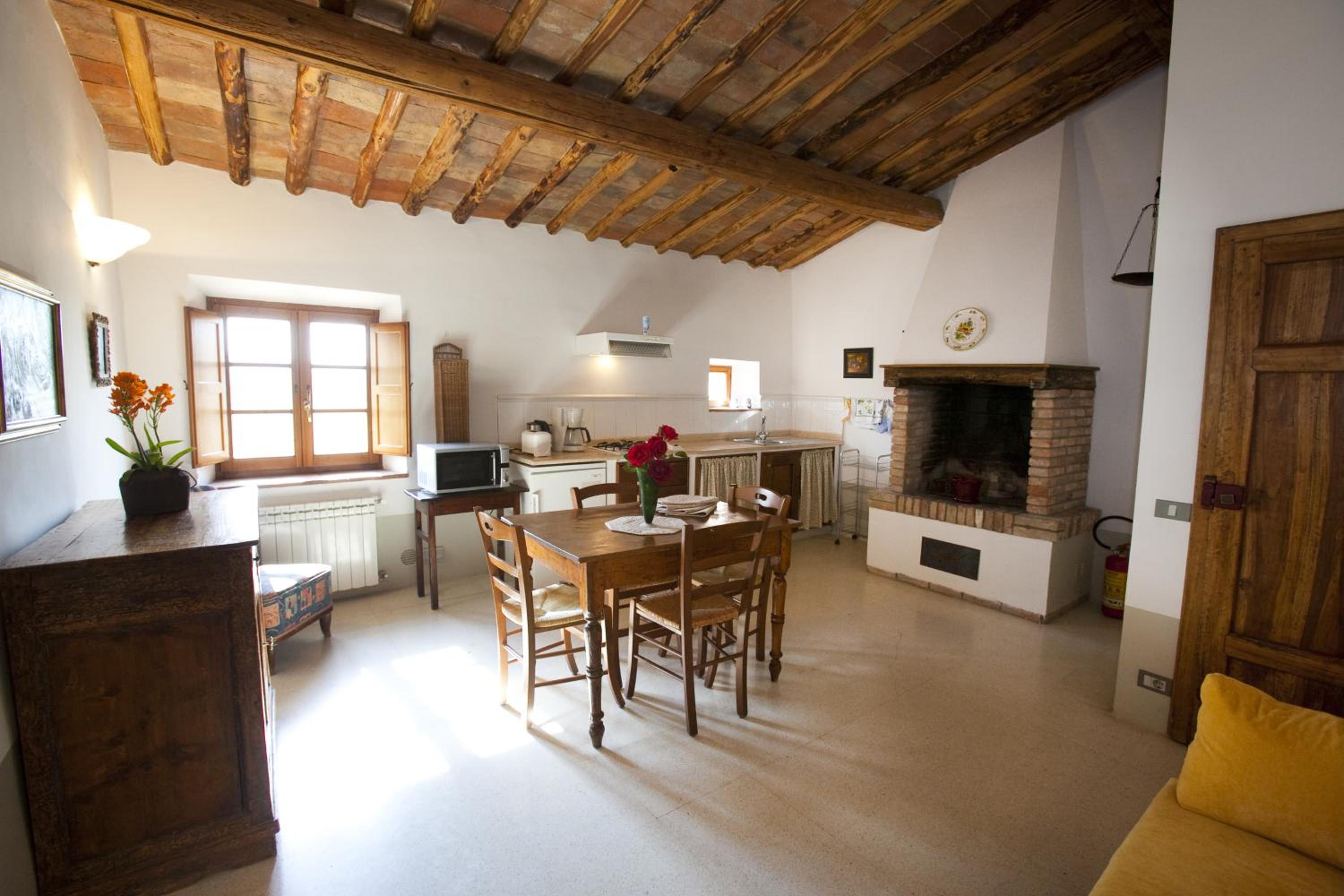 Two-Bedroom Apartment - Photo 8