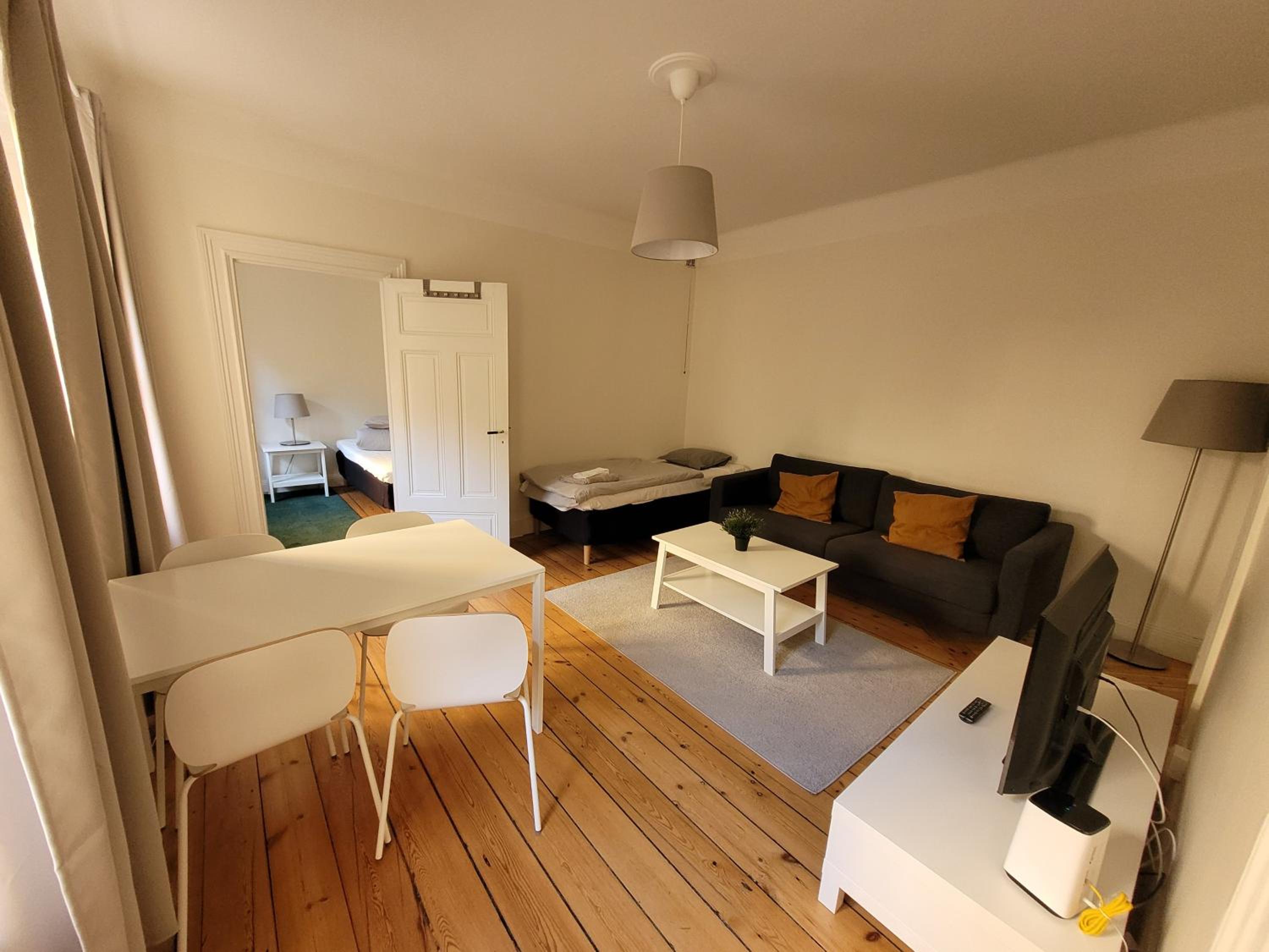 One-Bedroom Apartment