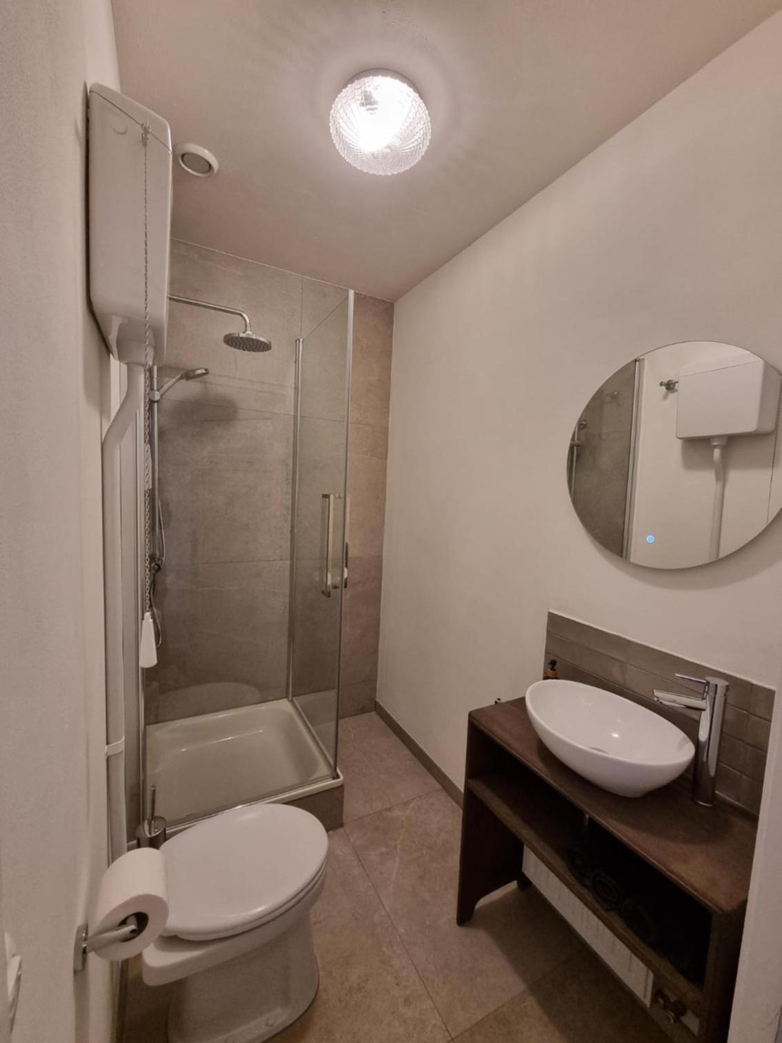 Double Room with Private Bathroom photo 2