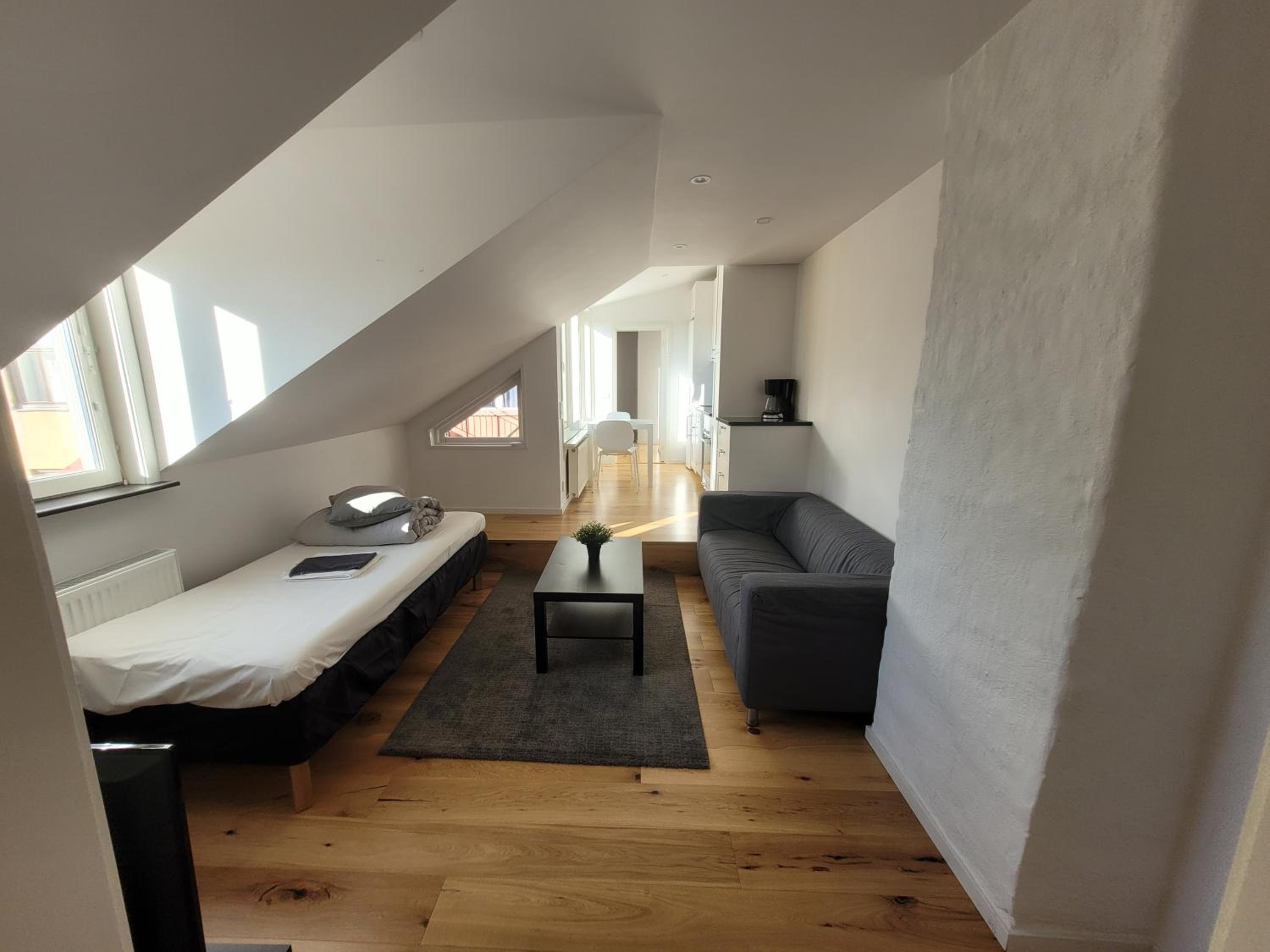One-Bedroom Apartment