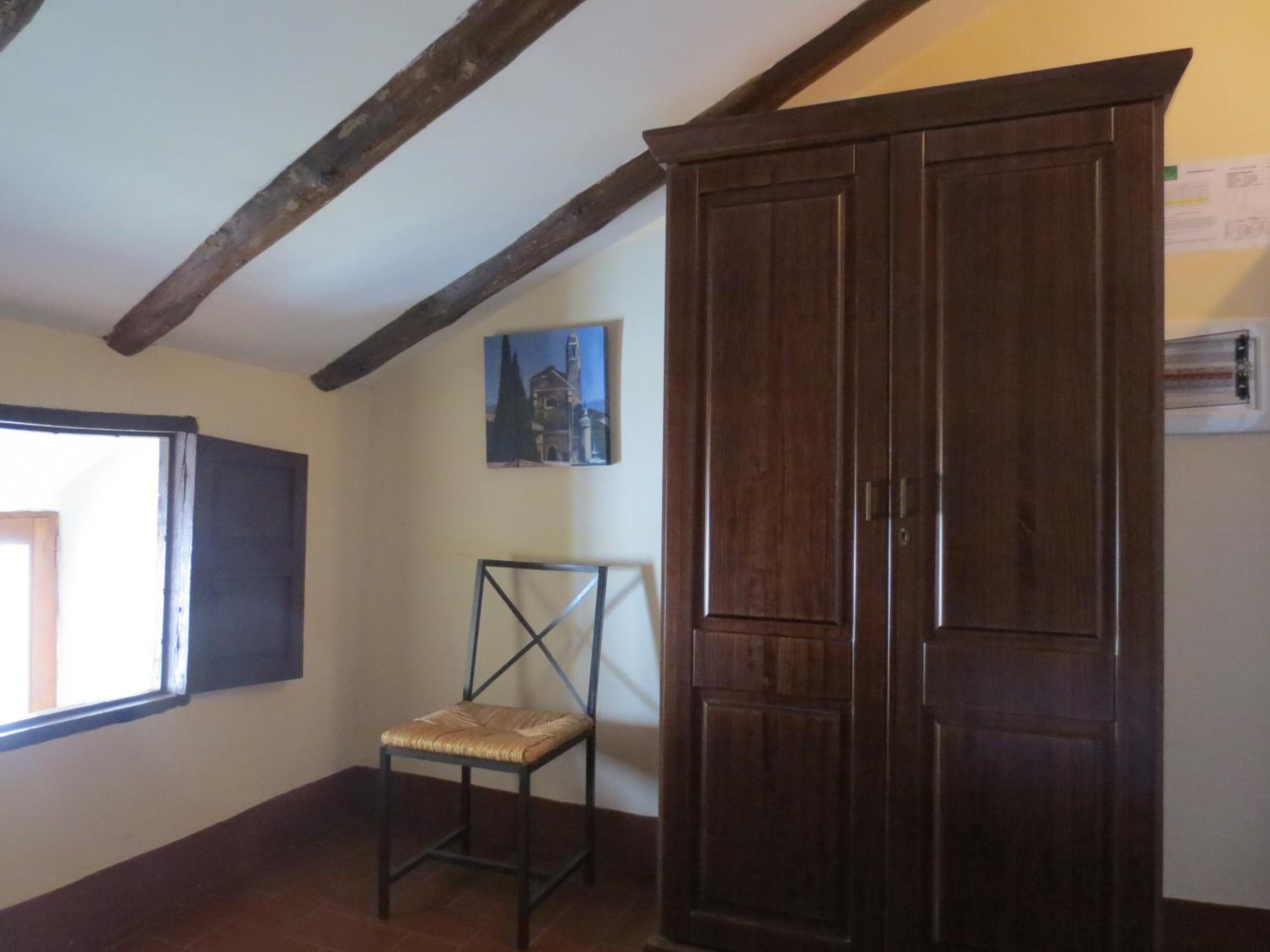Twin Room - Photo 3