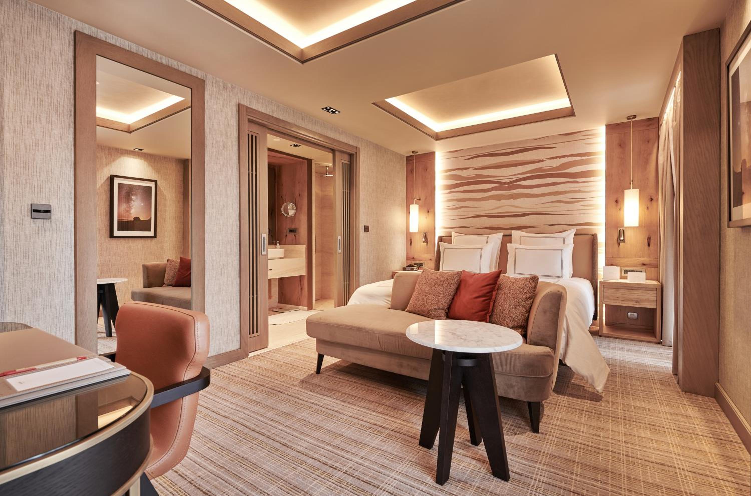 Superior Suite with Forest View - Photo 1