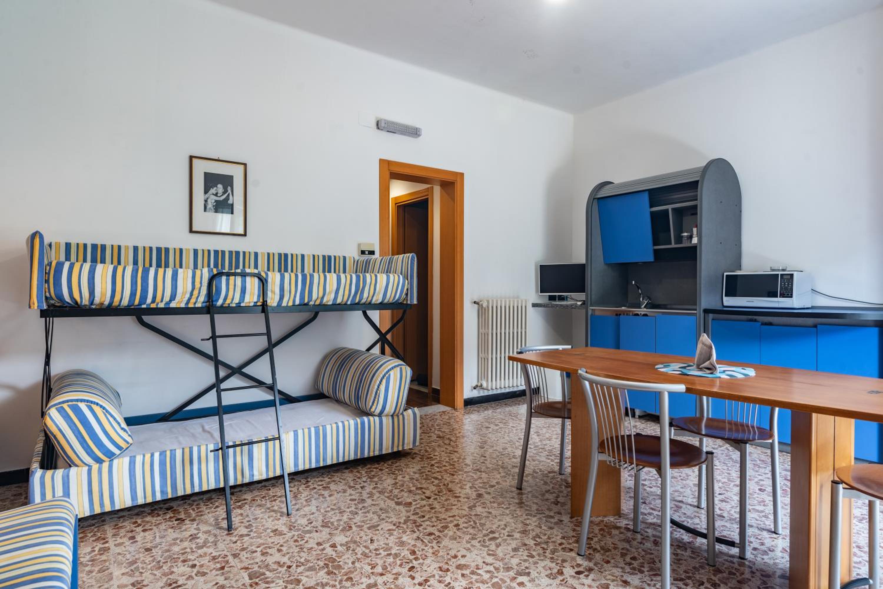 Studio (4 Adults)