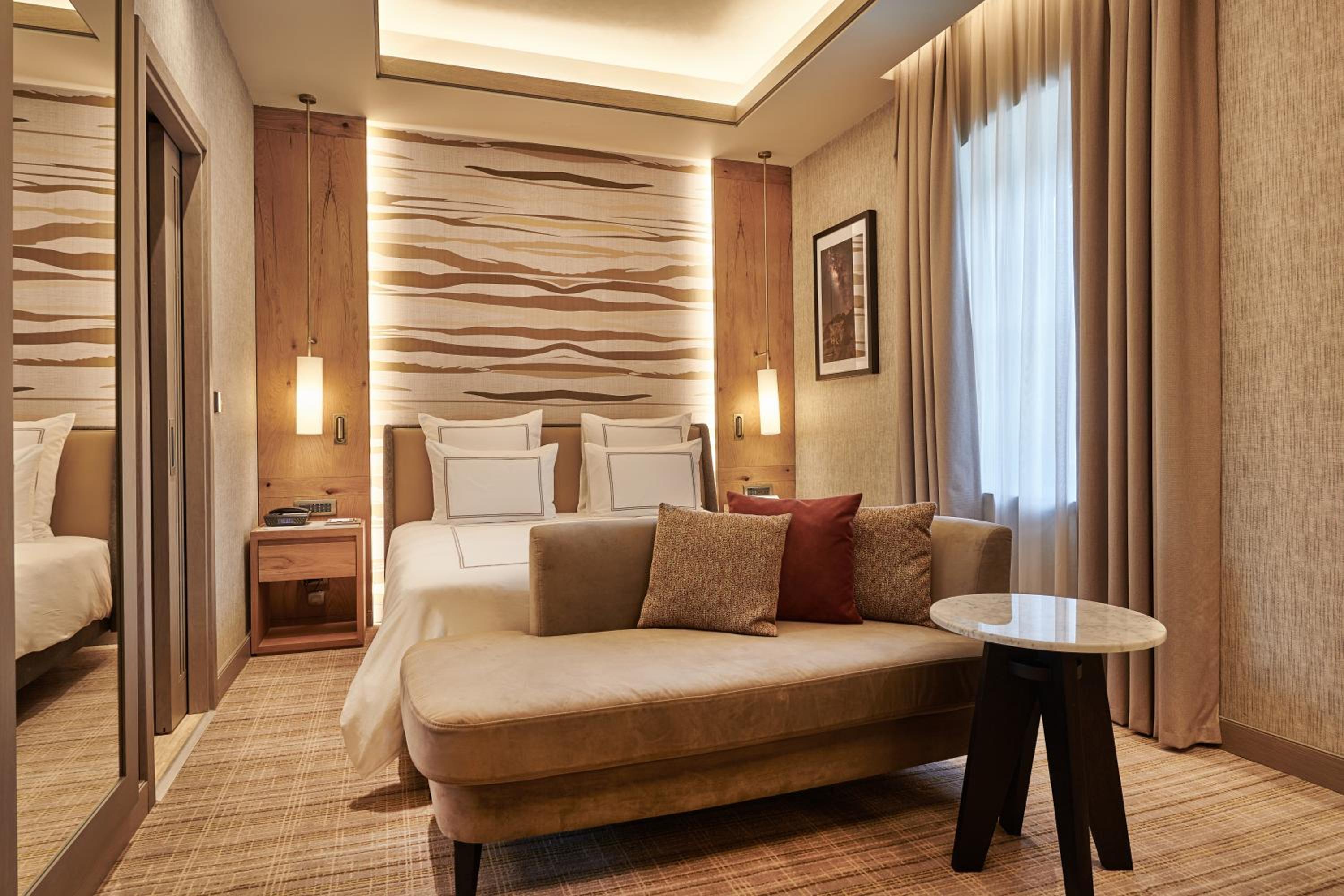 Swiss Advantage King Room
